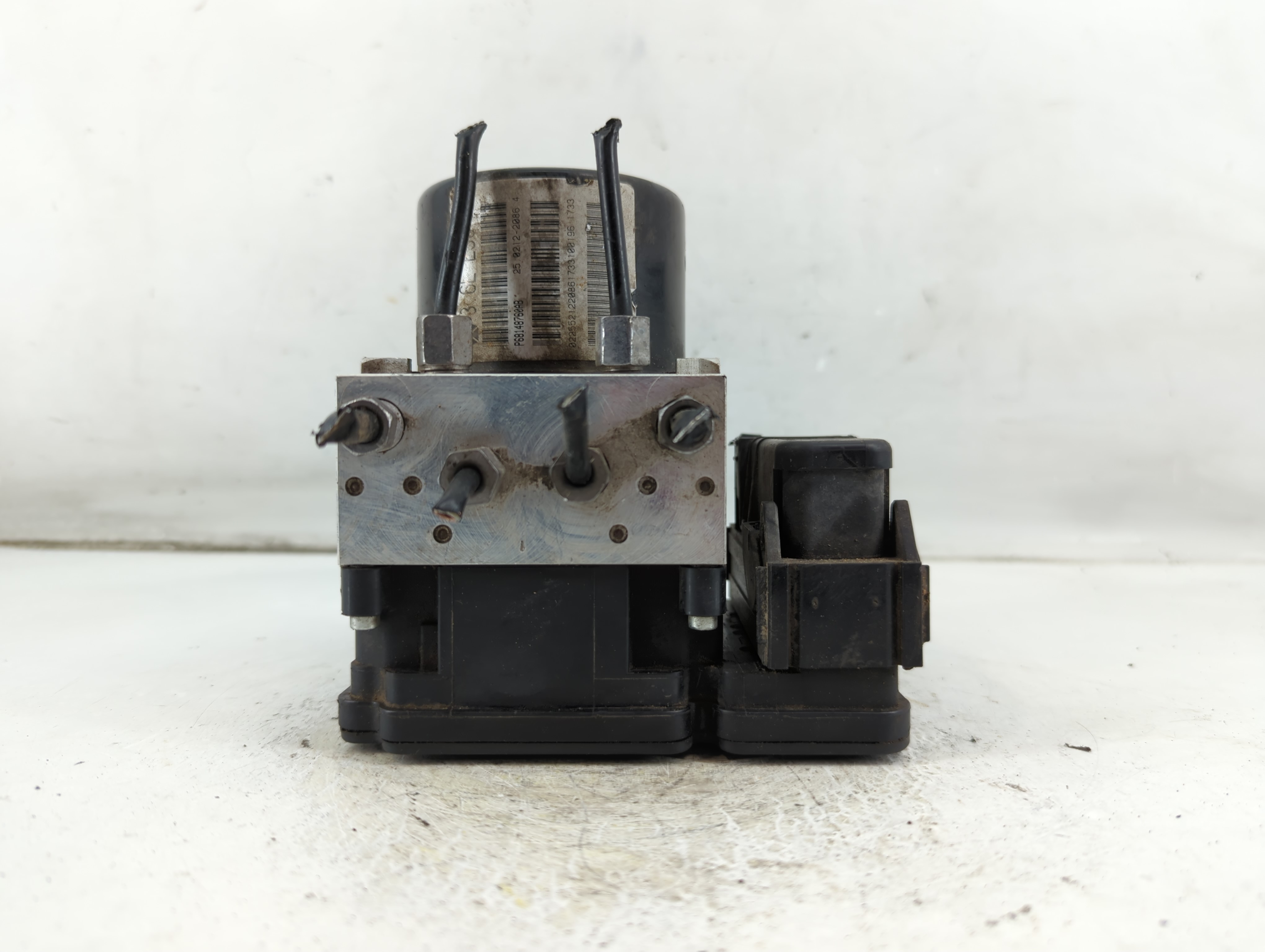 Picture of 2009-2011 Nissan Murano Abs Pump Control Module 1049946