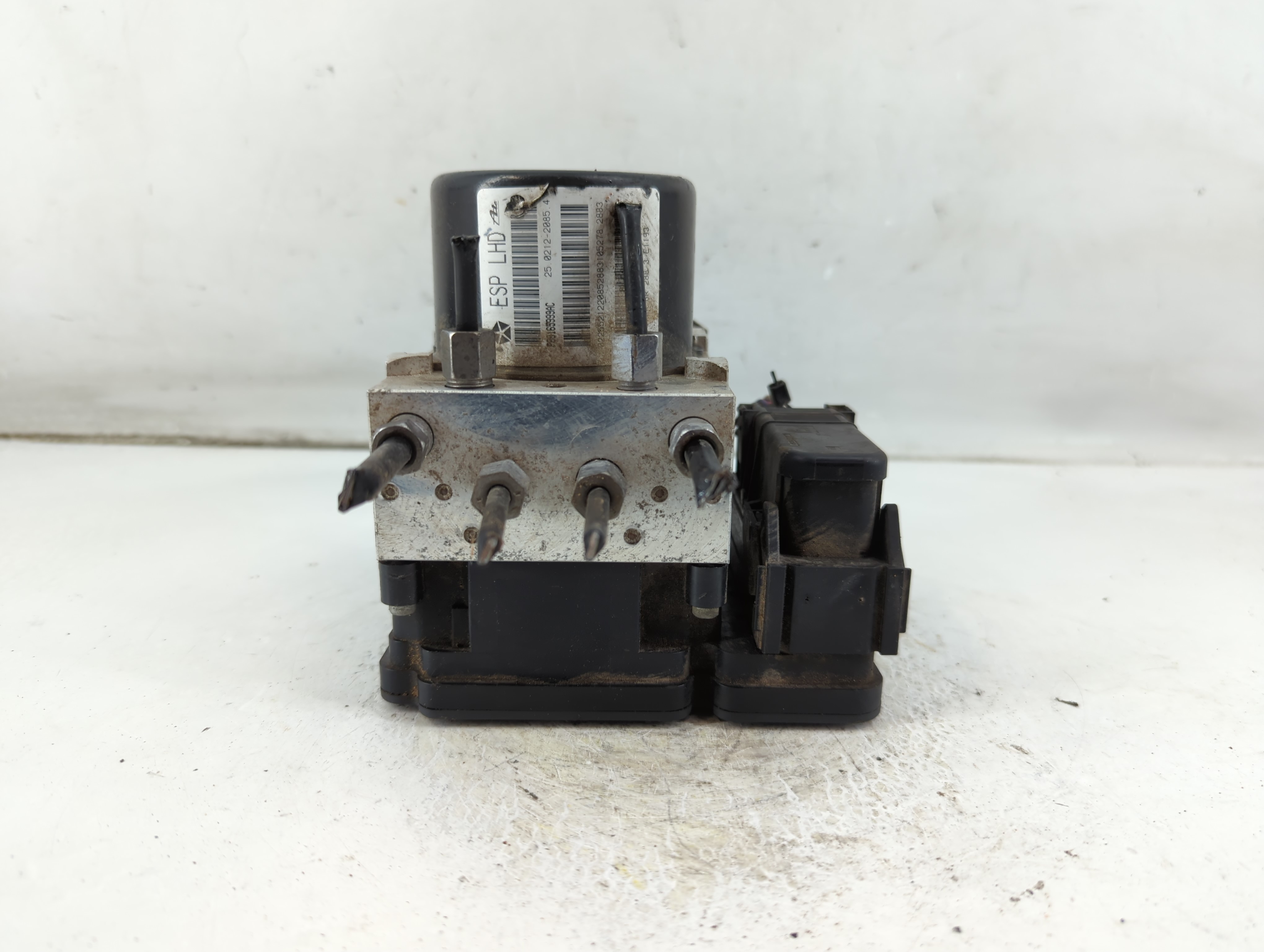 2011-2014 Chrysler 200 Abs Pump Control Module 1049948 - Oemusedautoparts1.com