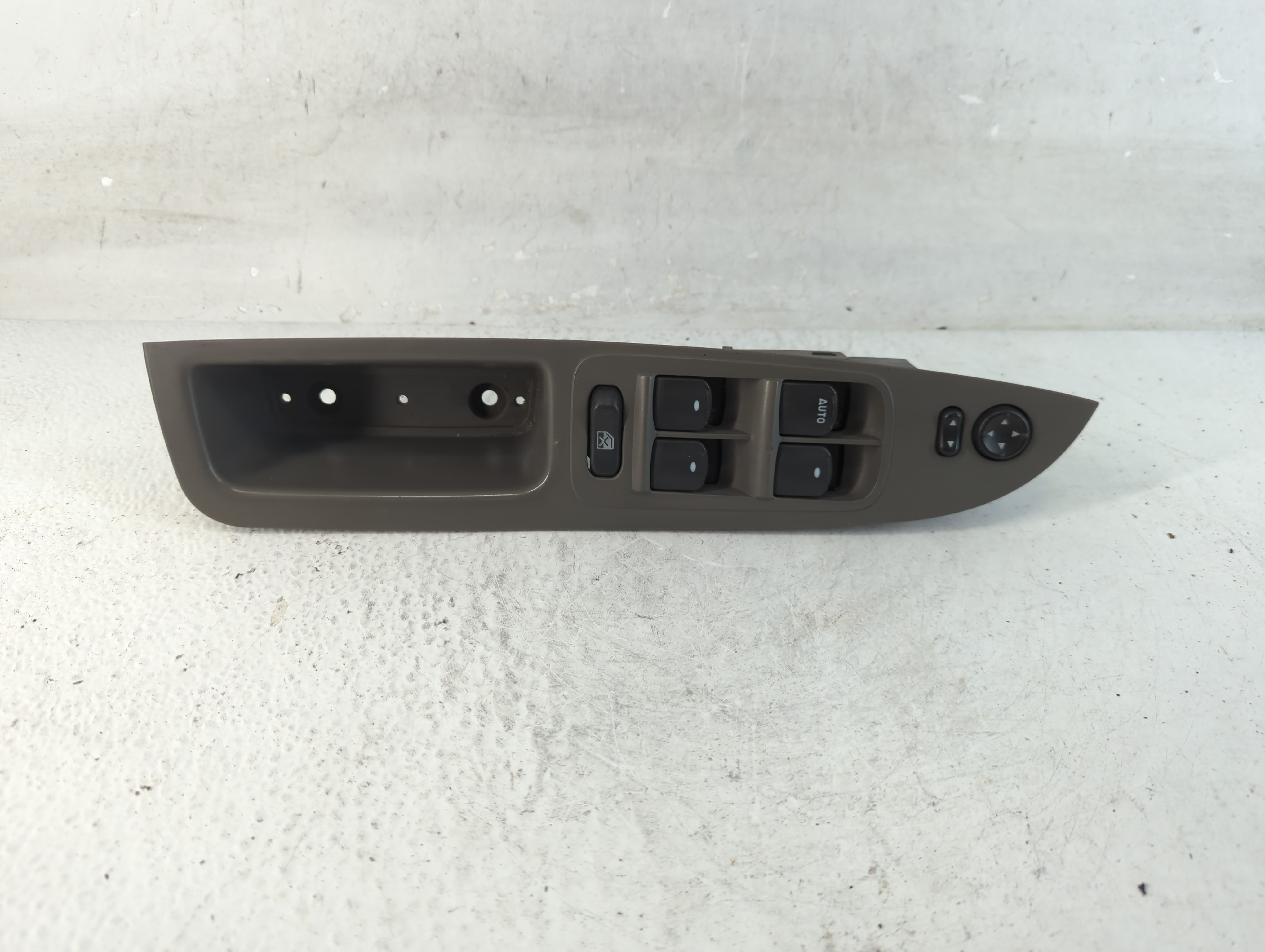 2010-2011 Chevrolet Malibu Driver Left Door Master Power Window Switch 1049972 - Oemusedautoparts1.com