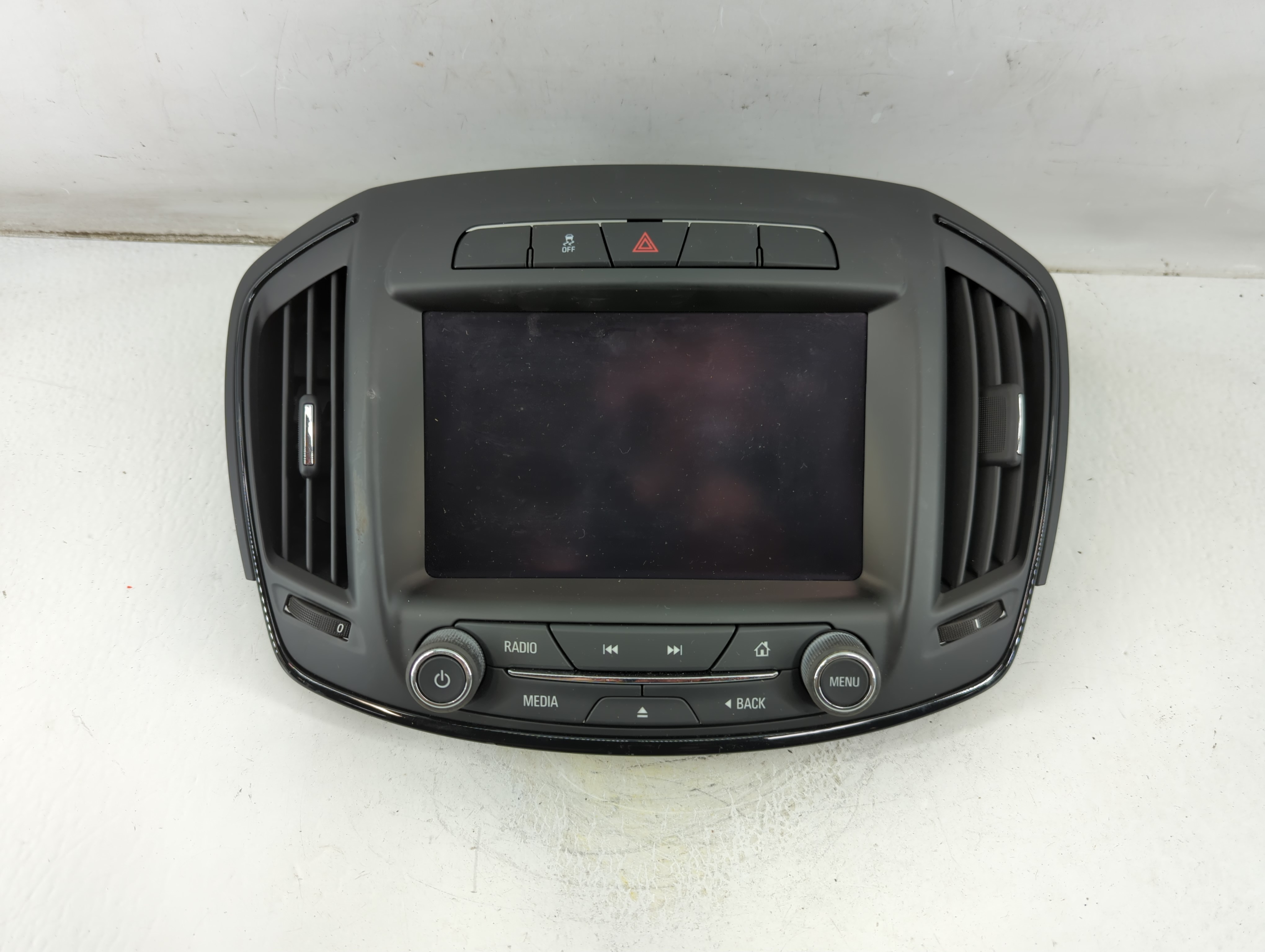 2015-2017 Buick Regal Am Fm Cd Player Radio Receiver 1049980 - Oemusedautoparts1.com