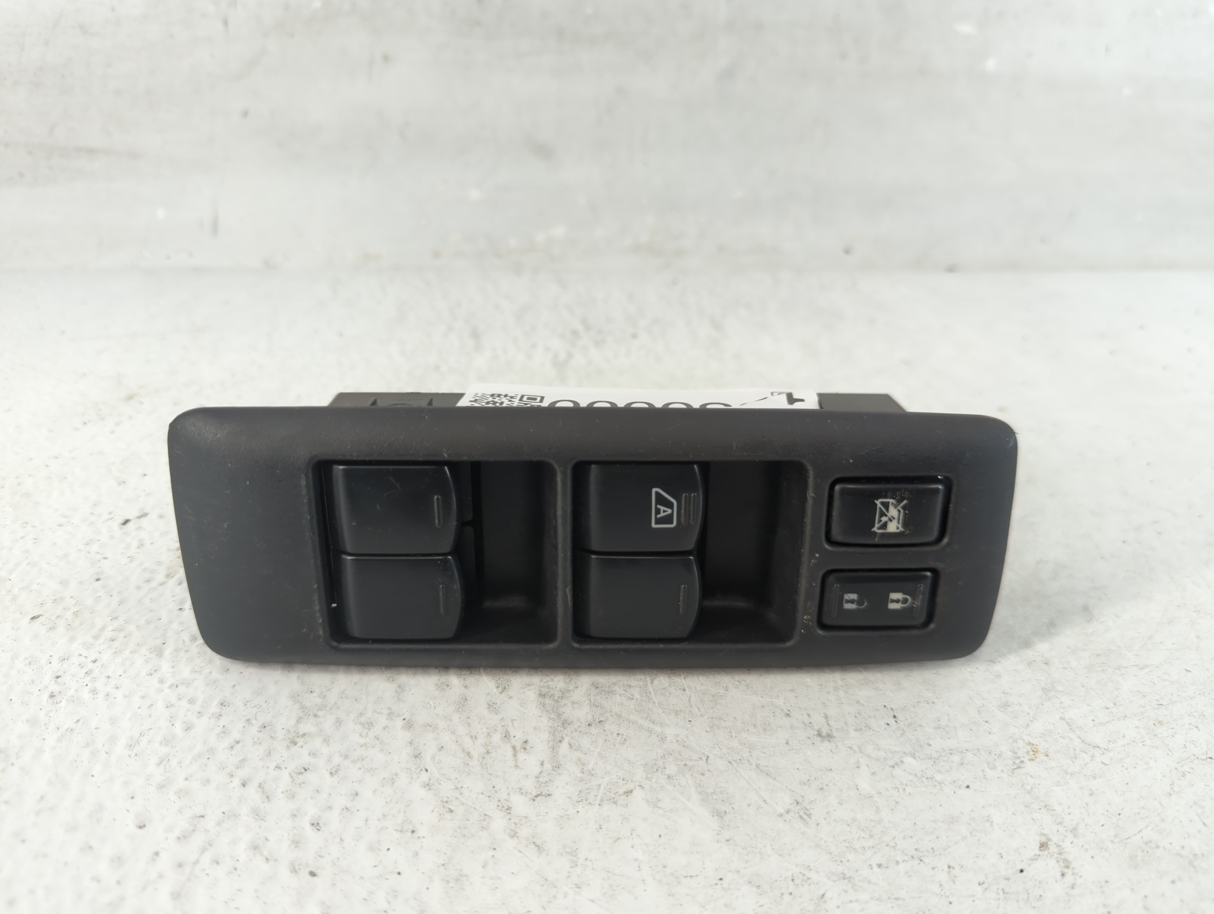Picture of 2011-2015 Nissan Rogue Driver Left Door Master Power Window Switch 1050000