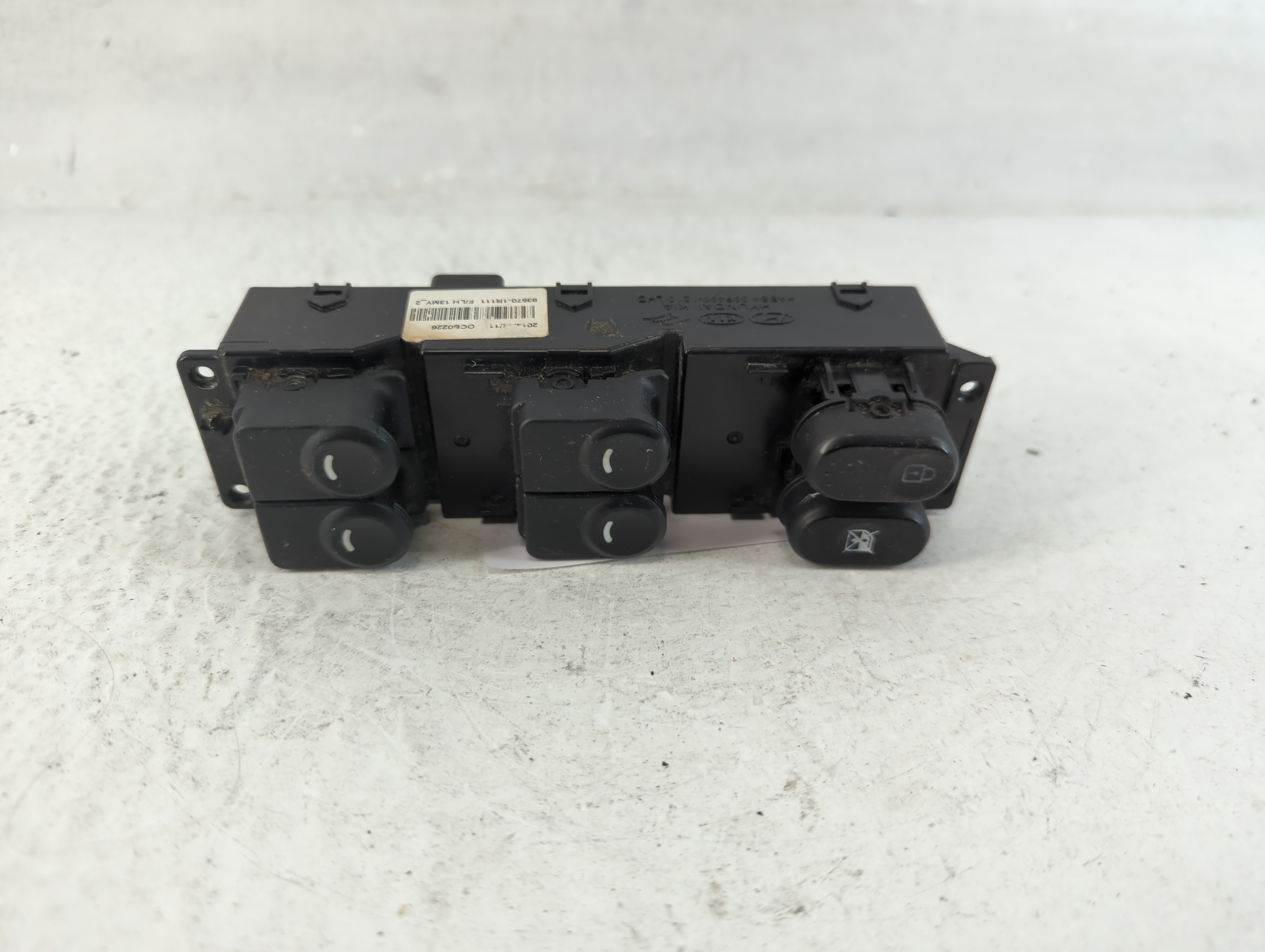 2012-2017 Hyundai Accent Driver Left Door Master Power Window Switch 1050008 - Oemusedautoparts1.com