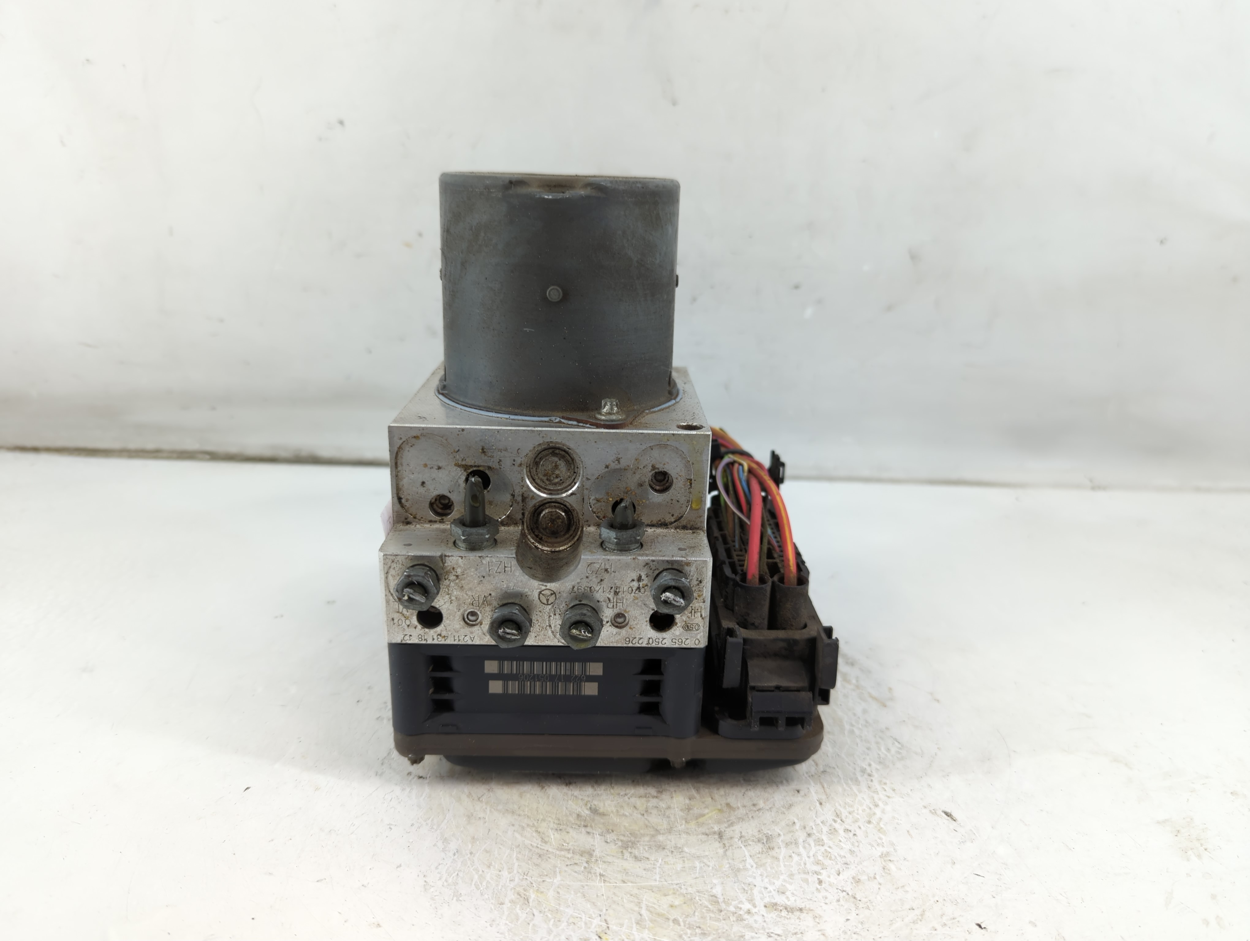 2007-2007 Mercedes-benz E350 Abs Pump Control Module 1050018 - Oemusedautoparts1.com