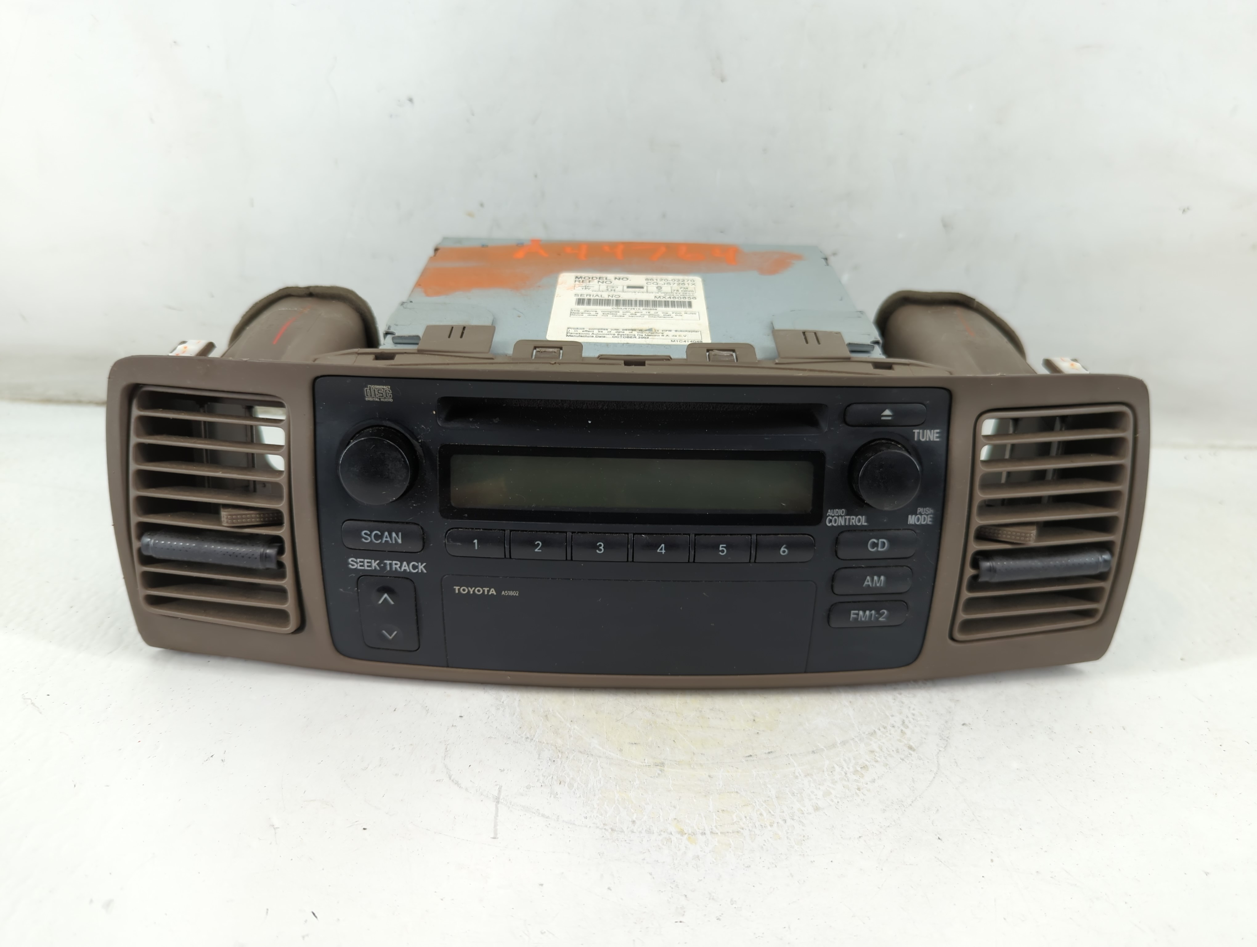 2003-2004 Toyota Corolla Am Fm Cd Player Radio Receiver 1050023 - Oemusedautoparts1.com