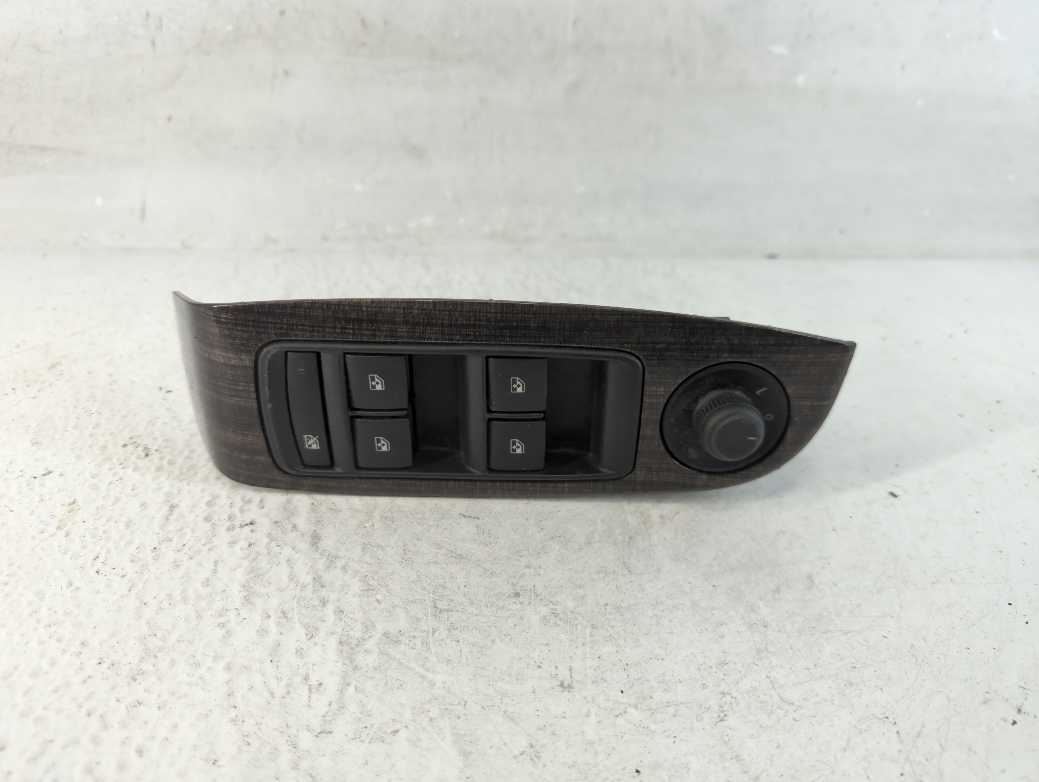 2014-2016 Chevrolet Malibu Driver Left Door Master Power Window Switch 1050032 - Oemusedautoparts1.com