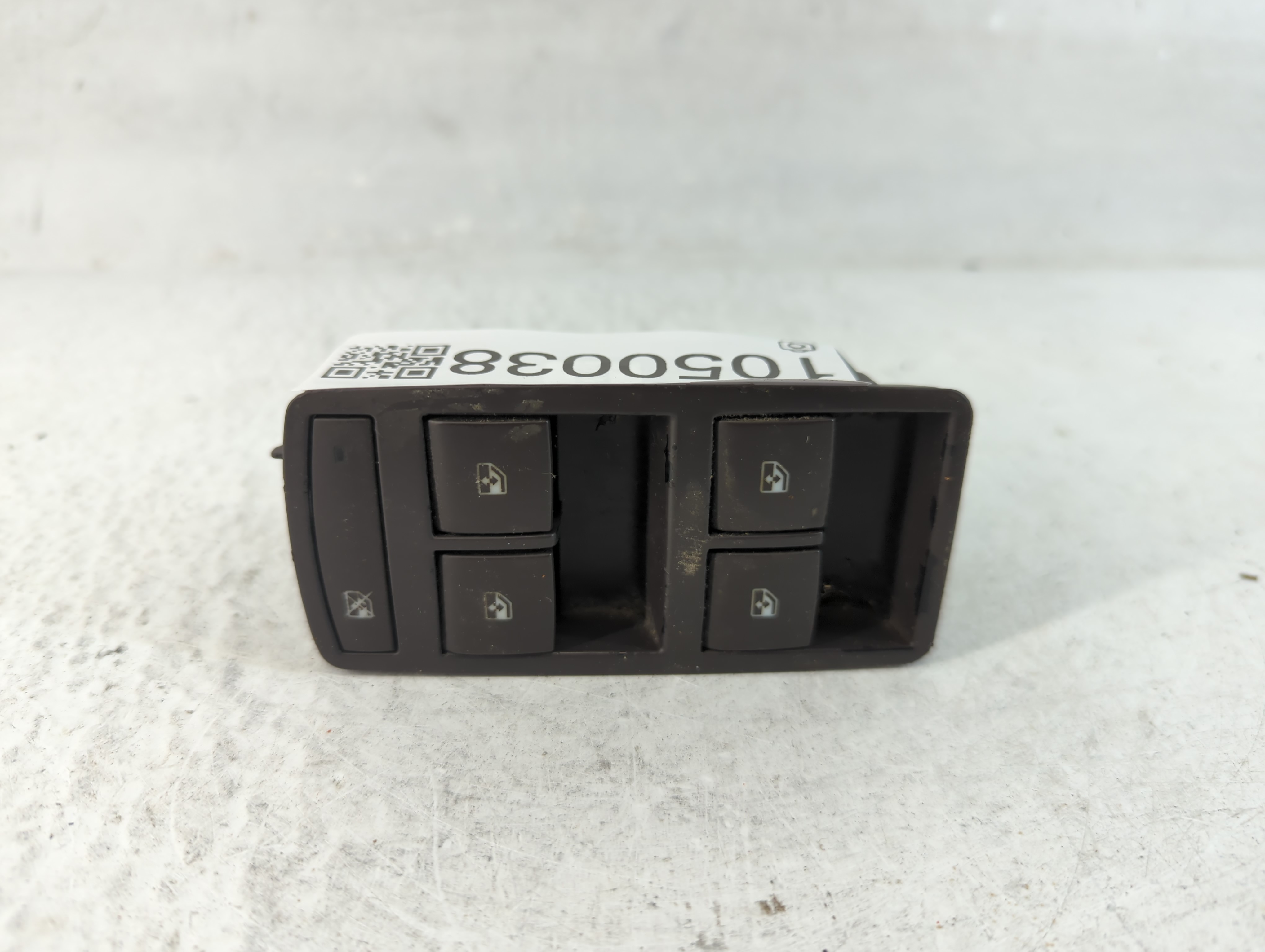 2015-2017 Buick Regal Driver Left Door Master Power Window Switch 1050038 - Oemusedautoparts1.com