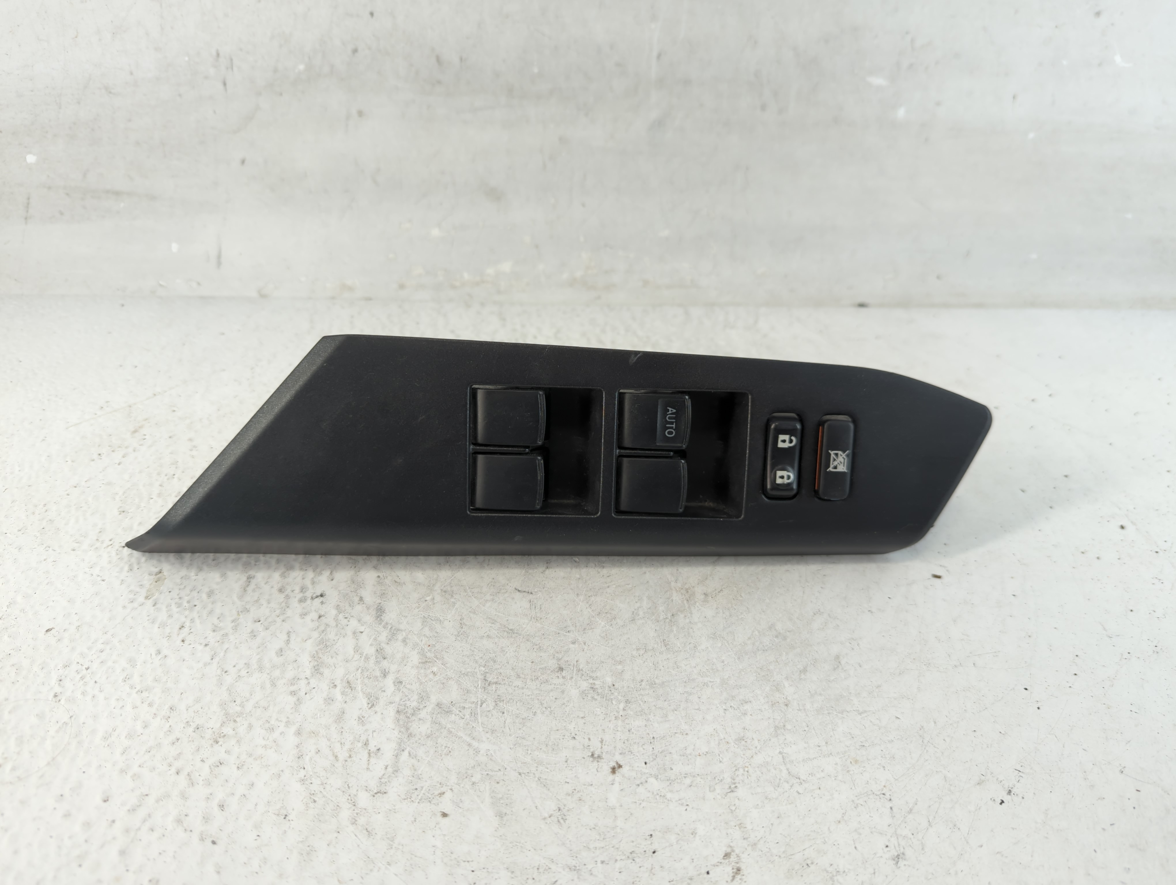 2013-2018 Toyota Rav4 Driver Left Door Master Power Window Switch 1050039 - Oemusedautoparts1.com