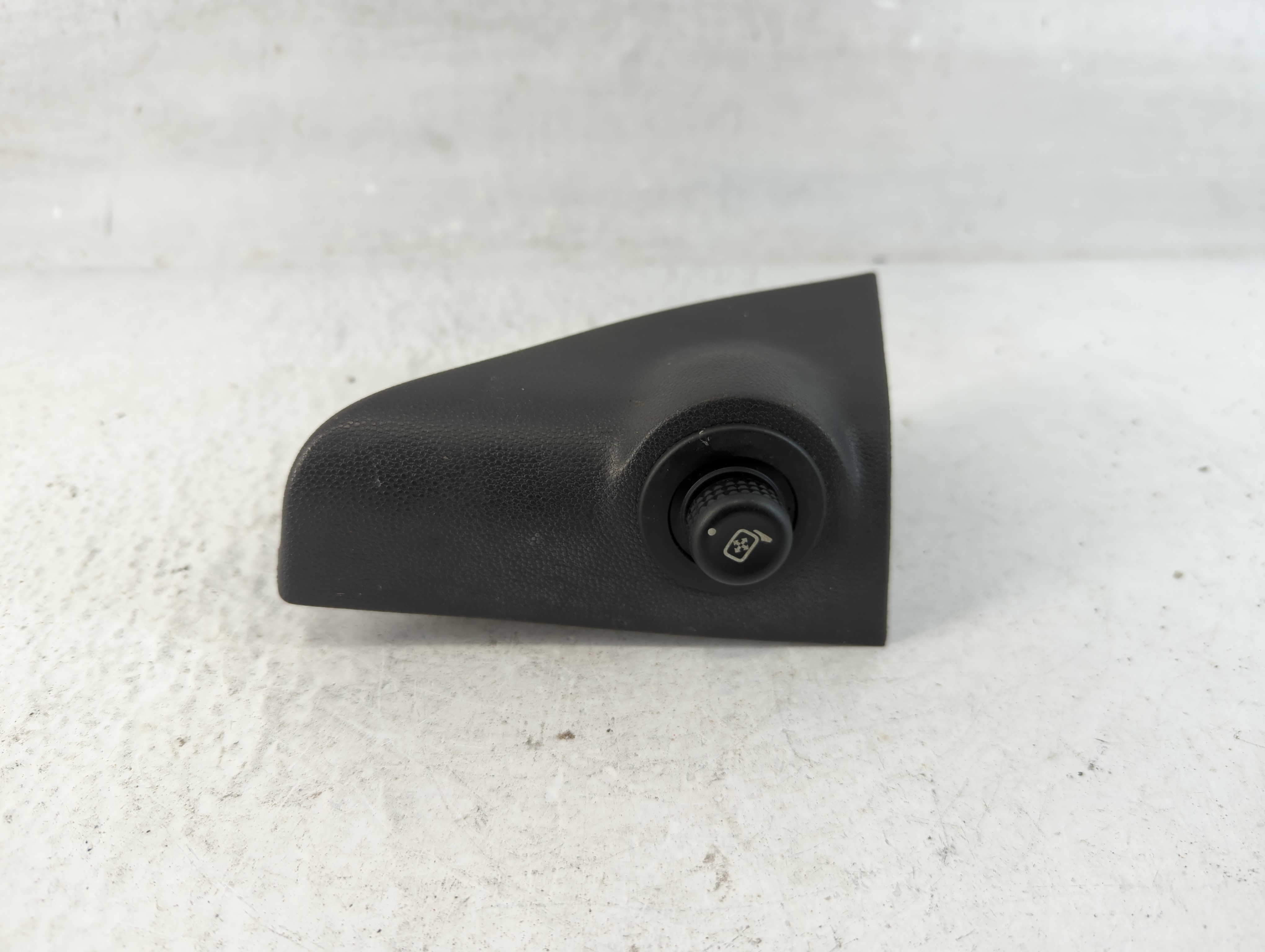 Picture of 2008-2012 Ford Escape Driver Left Door Master Power Window Switch 1050044