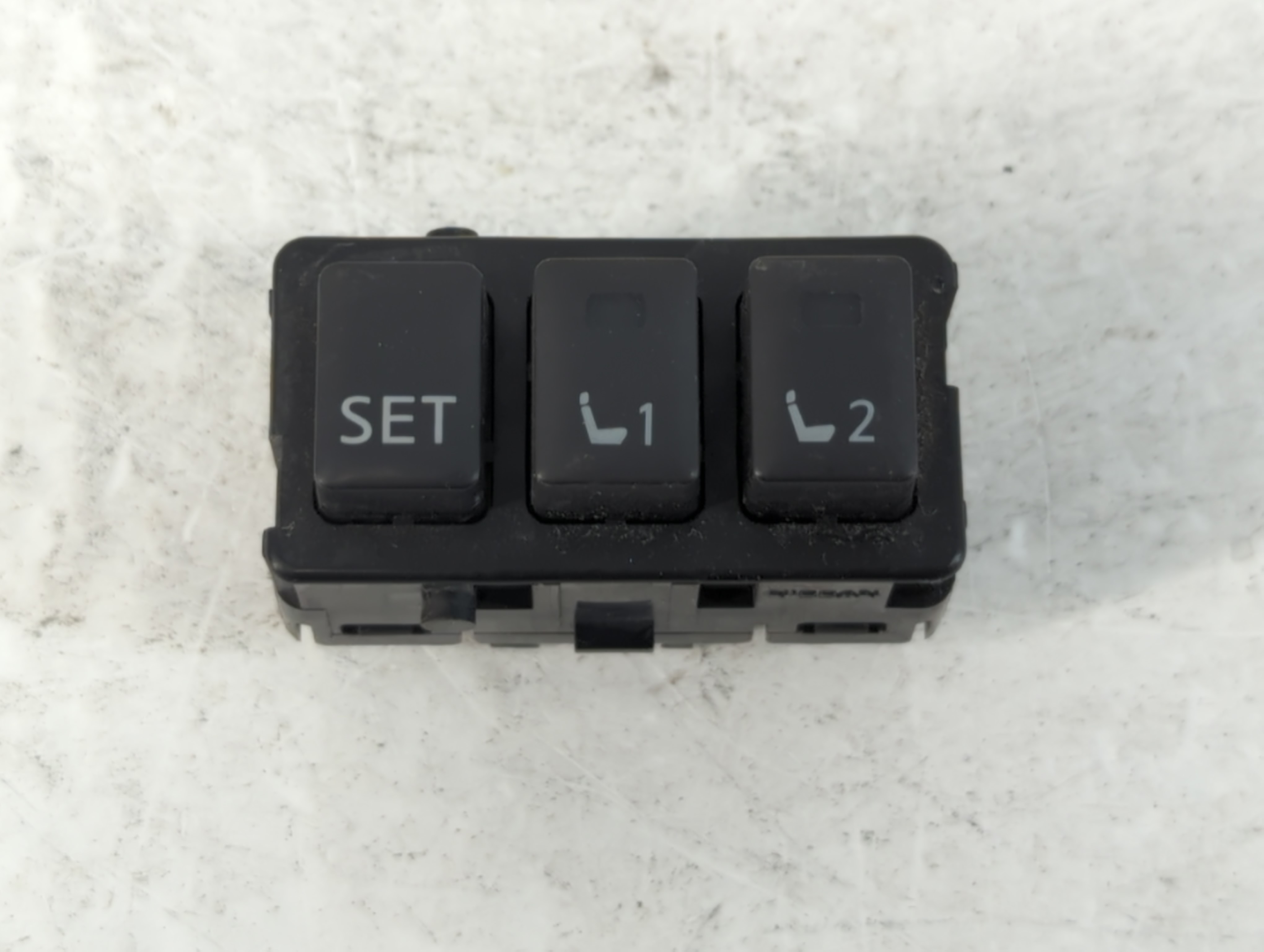 2014-2019 Infiniti Qx80 Driver Left Door Master Power Window Switch 1050047 - Oemusedautoparts1.com