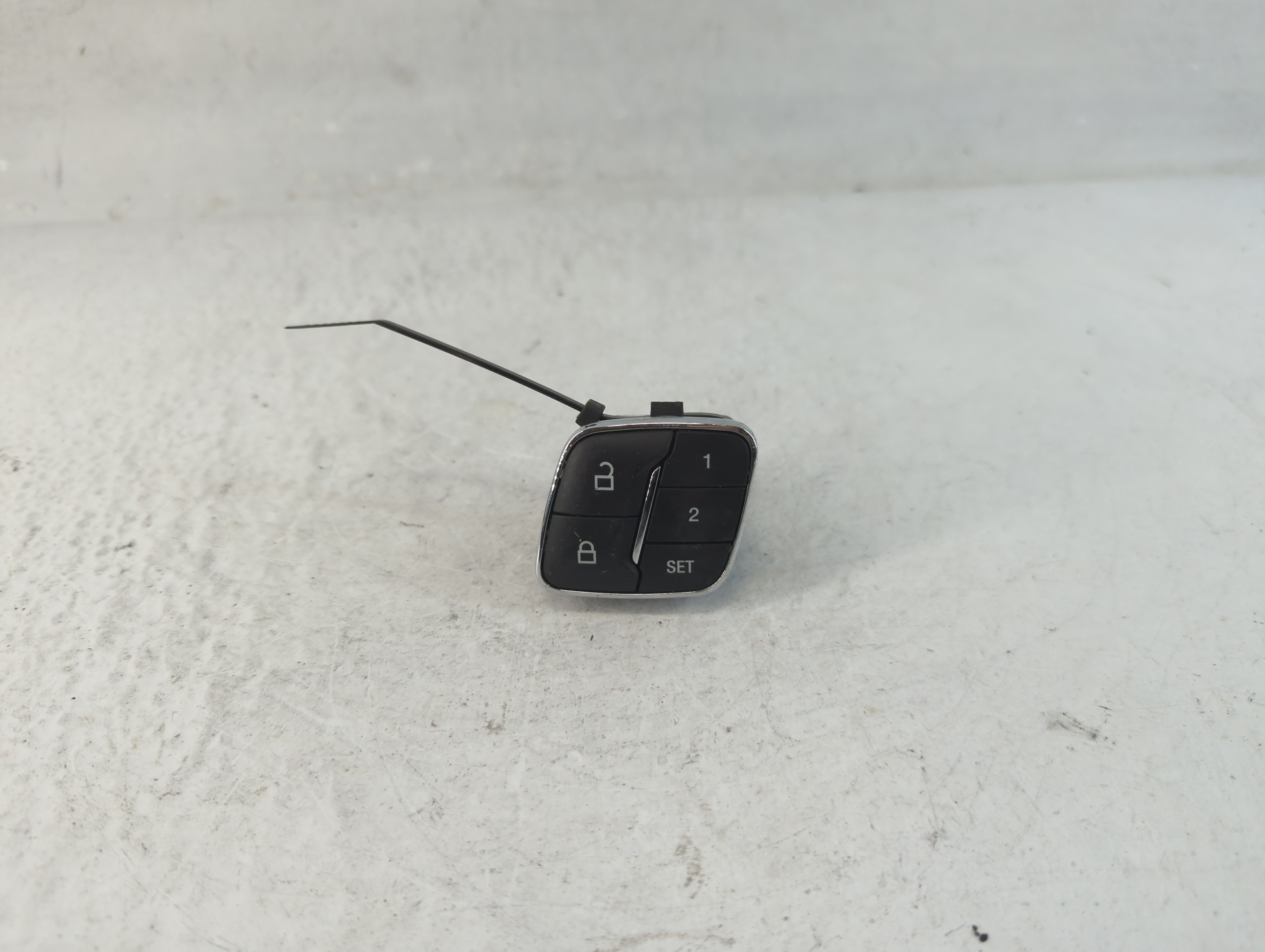 2017-2020 Ford Fusion Driver Left Door Master Power Window Switch 1050053 - Oemusedautoparts1.com