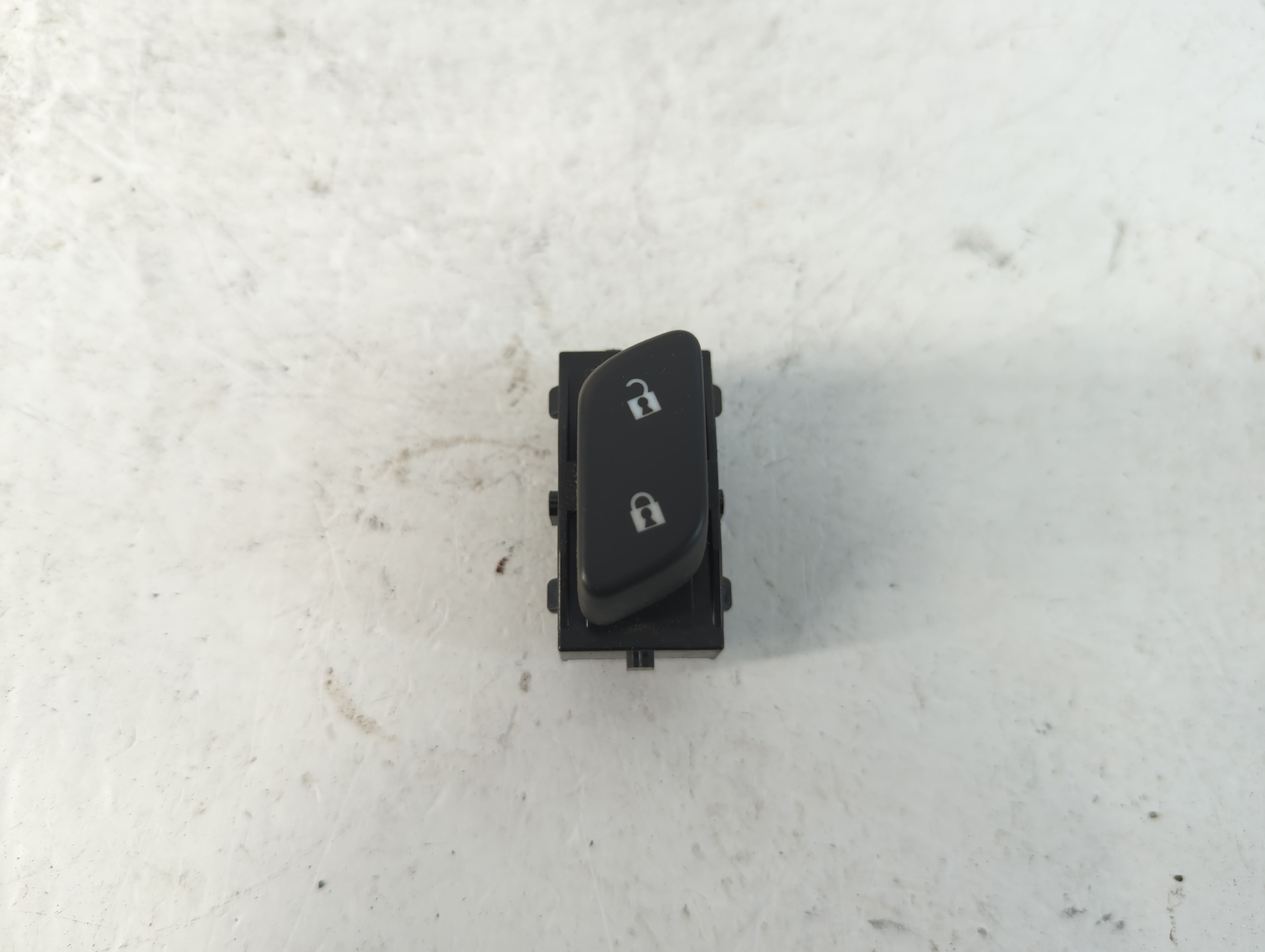 2012-2017 Chevrolet Equinox Driver Left Door Master Power Window Switch 1050257 - Oemusedautoparts1.com
