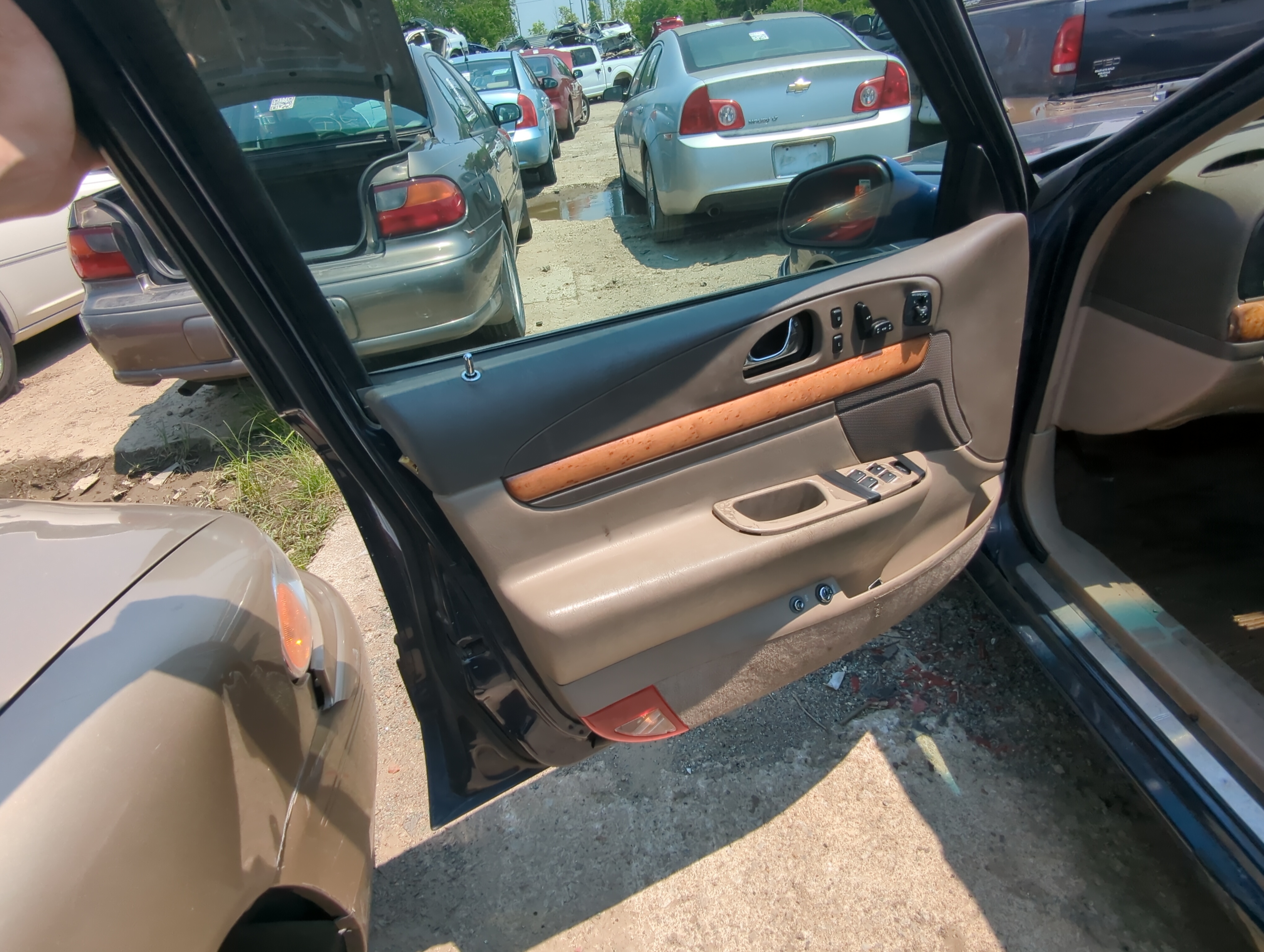 Picture of 2002 Lincoln Continental Front Left Driver Interior Door Panel Trim 1050413