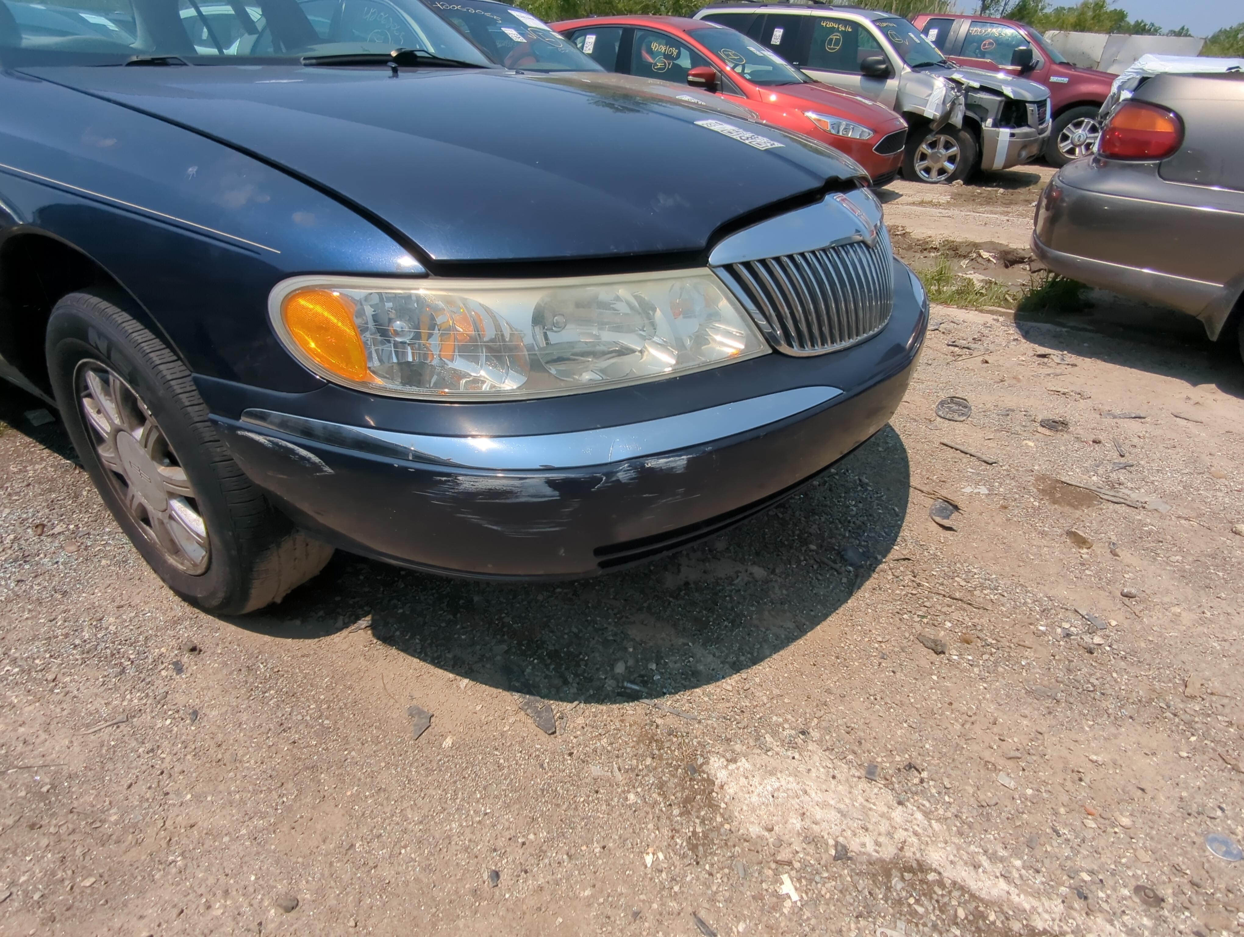 Picture of 2002 Lincoln Continental Front Bumper - Oem 1050429