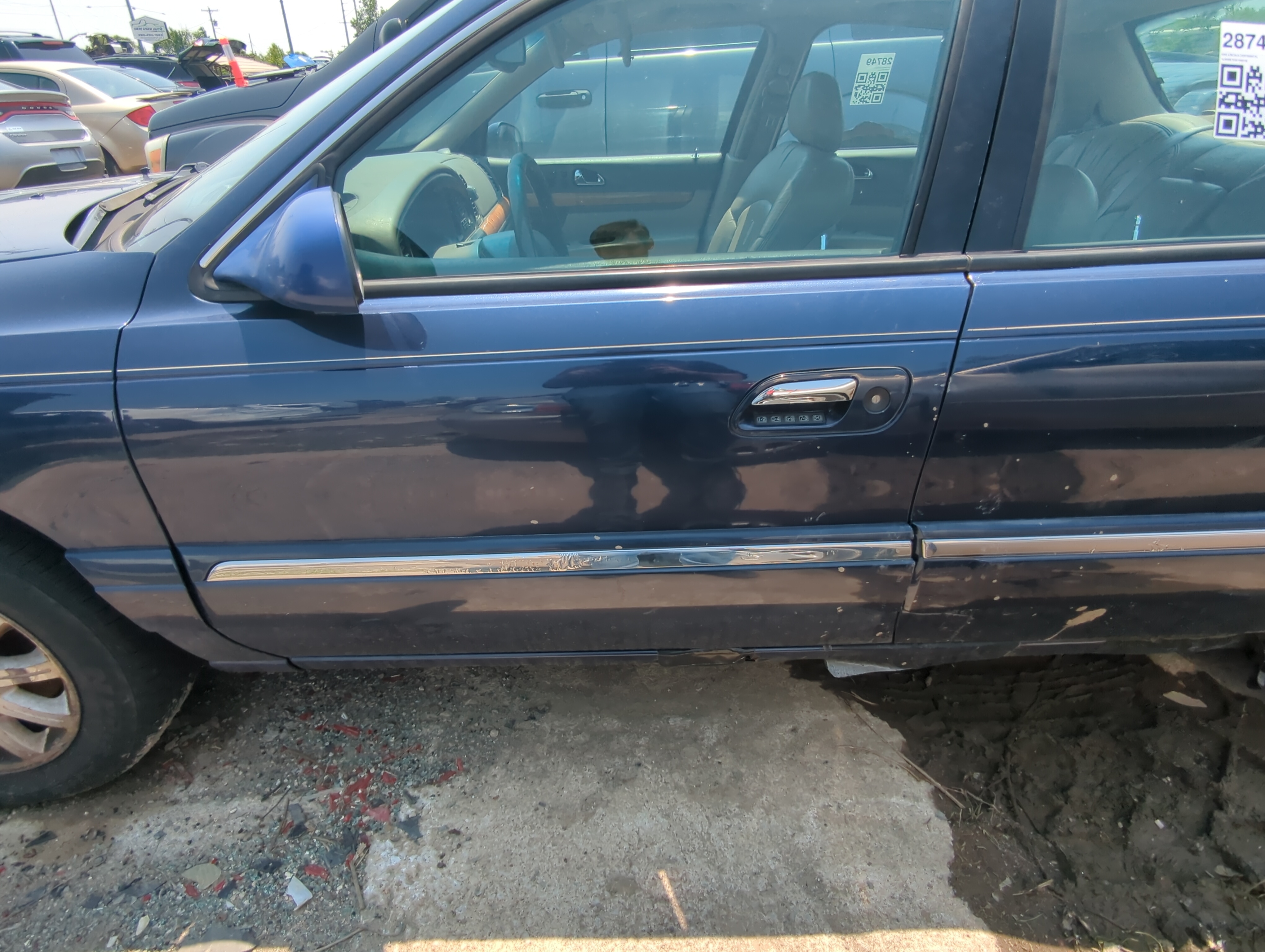 Picture of 2002 Lincoln Continental Driver Front Door Oem 1050430