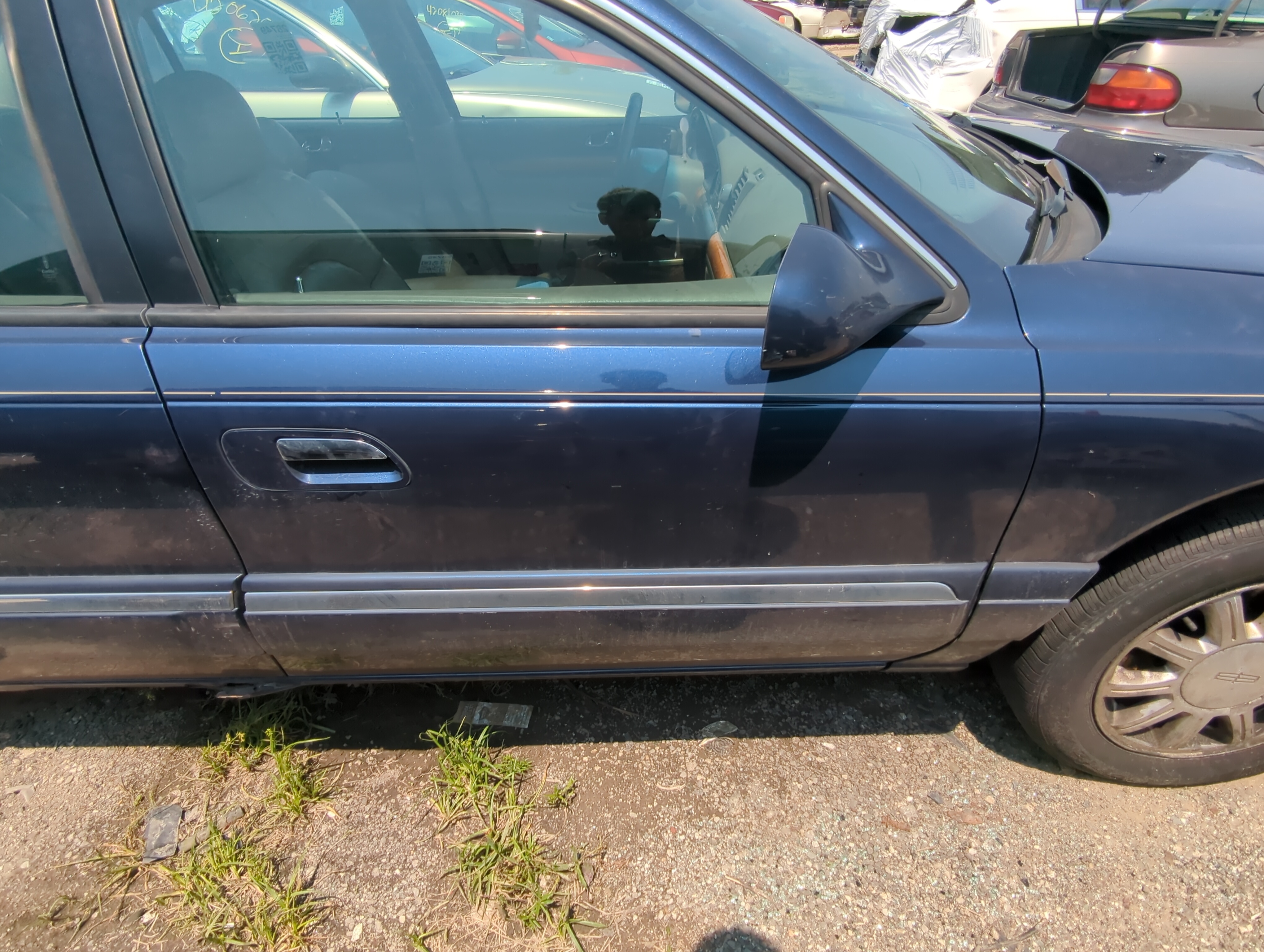 Picture of 2002 Lincoln Continental Passenger Front Door Oem 1050436