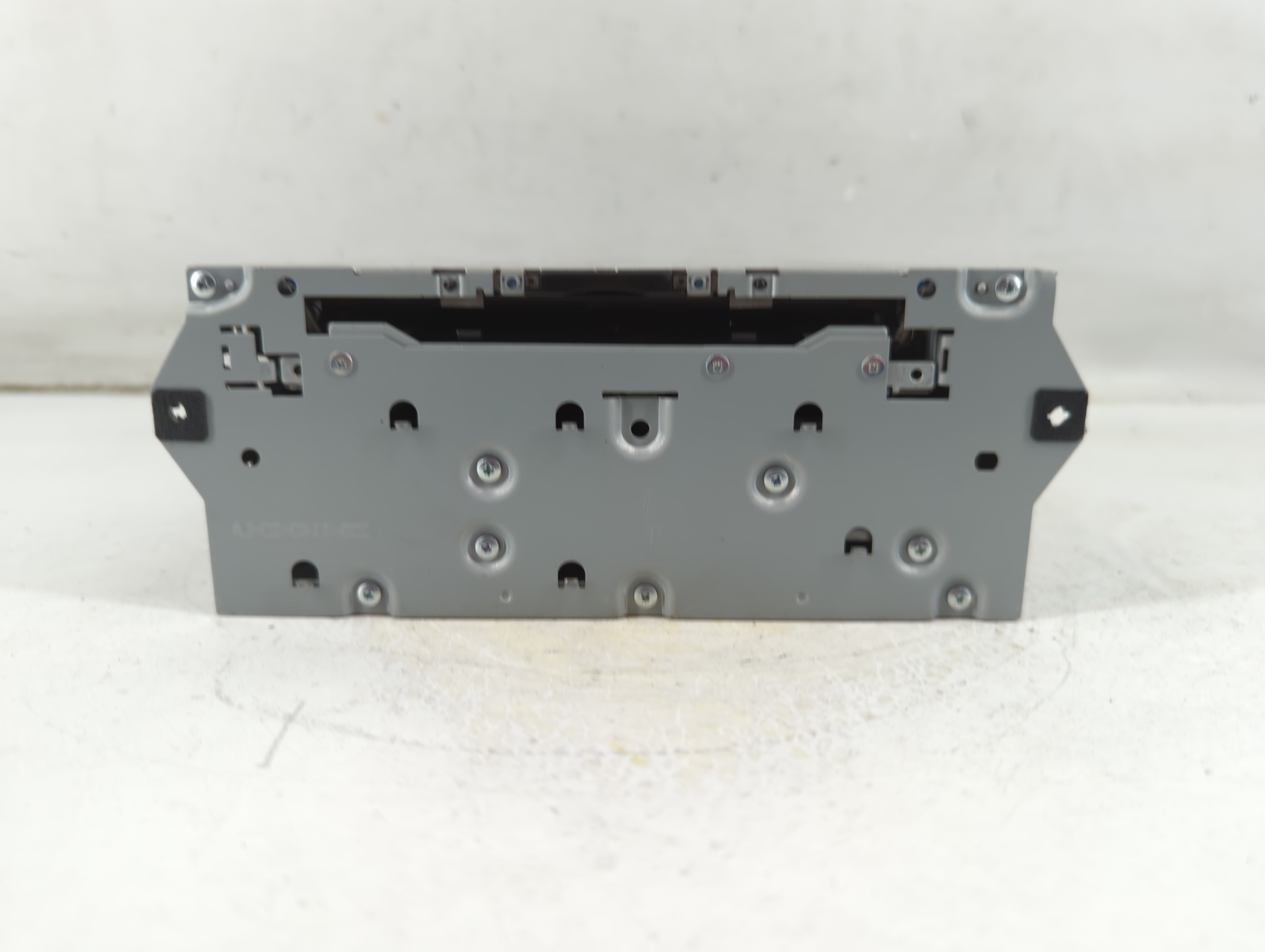 2017-2020 Infiniti Qx60 Am Fm Cd Player Radio Receiver 1050452 - Oemusedautoparts1.com