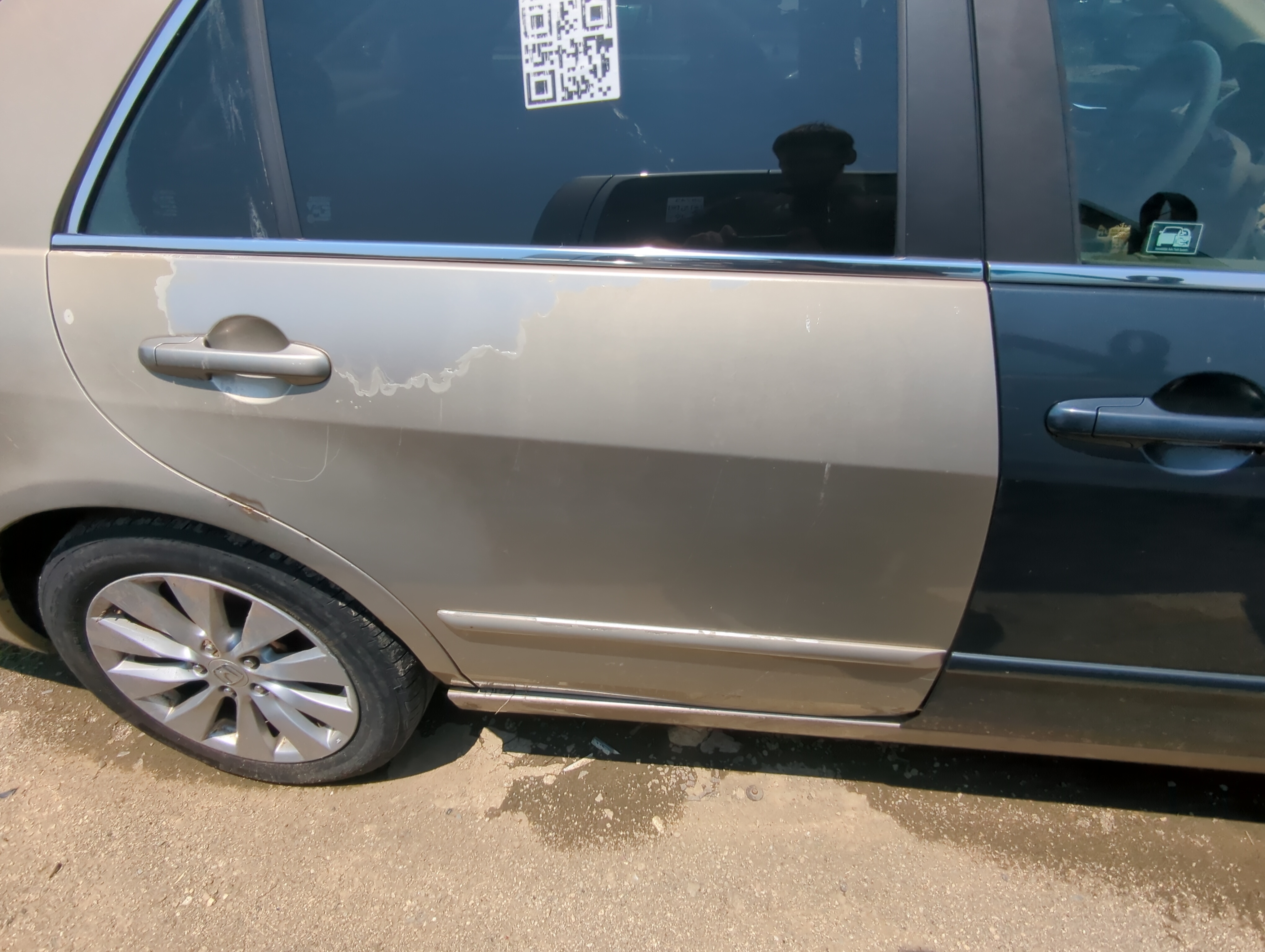 Picture of 2003-2007 Honda Accord Passenger Rear Door Oem 1050628