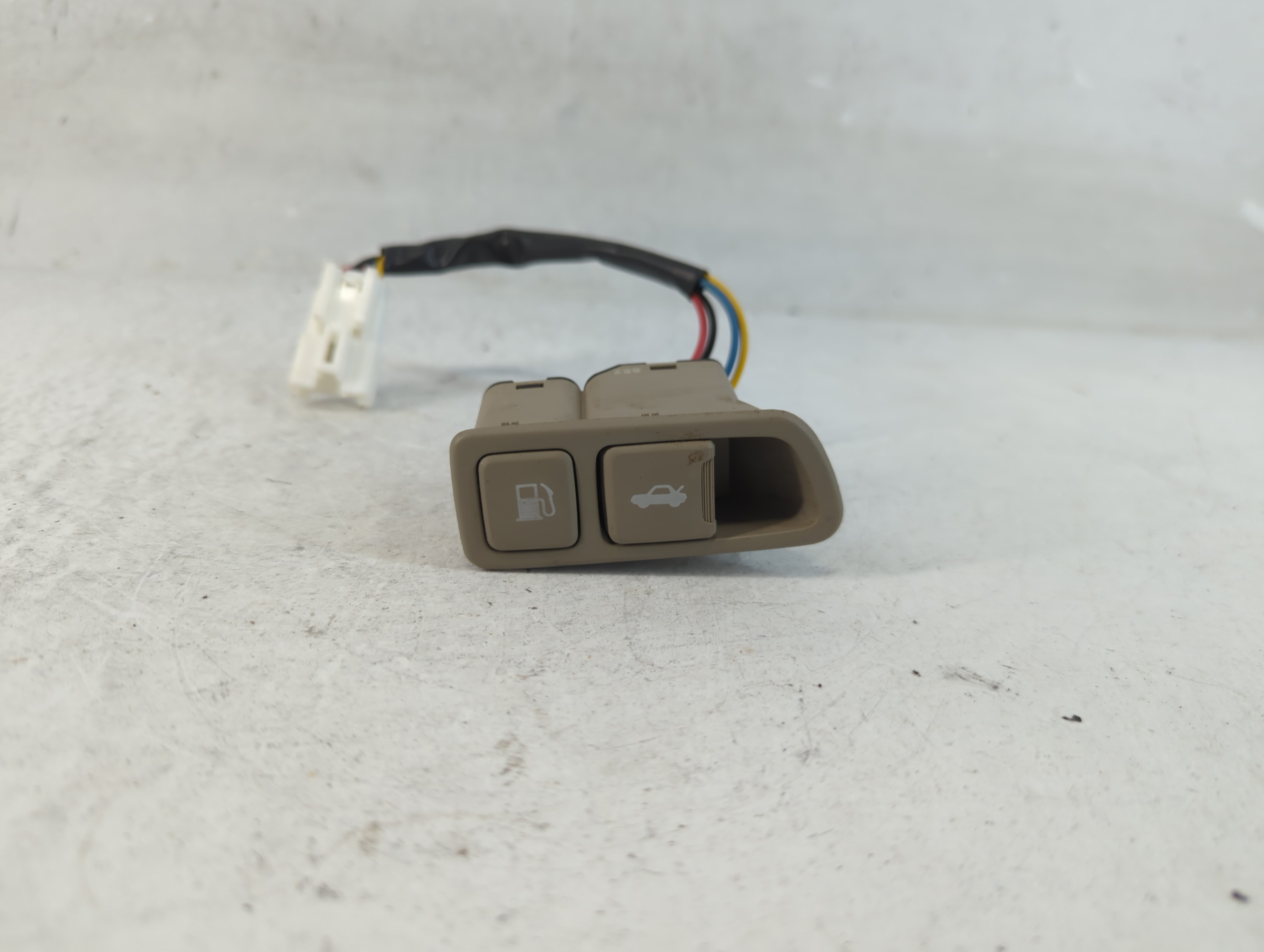 2011-2016 Kia Optima Driver Left Door Master Power Window Switch 1050648 - Oemusedautoparts1.com