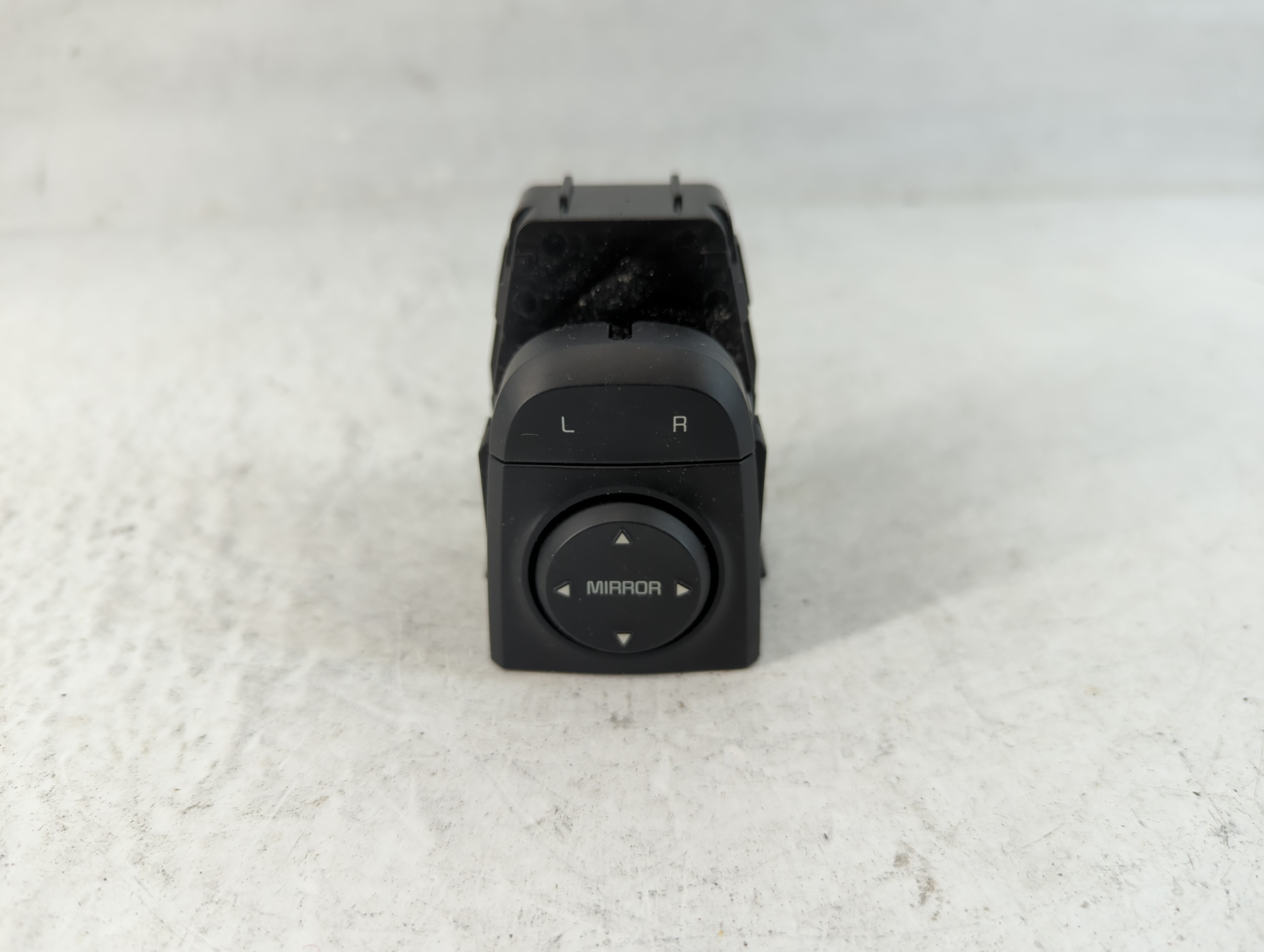 2017-2021 Kia Sportage Driver Left Door Master Power Window Switch 1050659 - Oemusedautoparts1.com