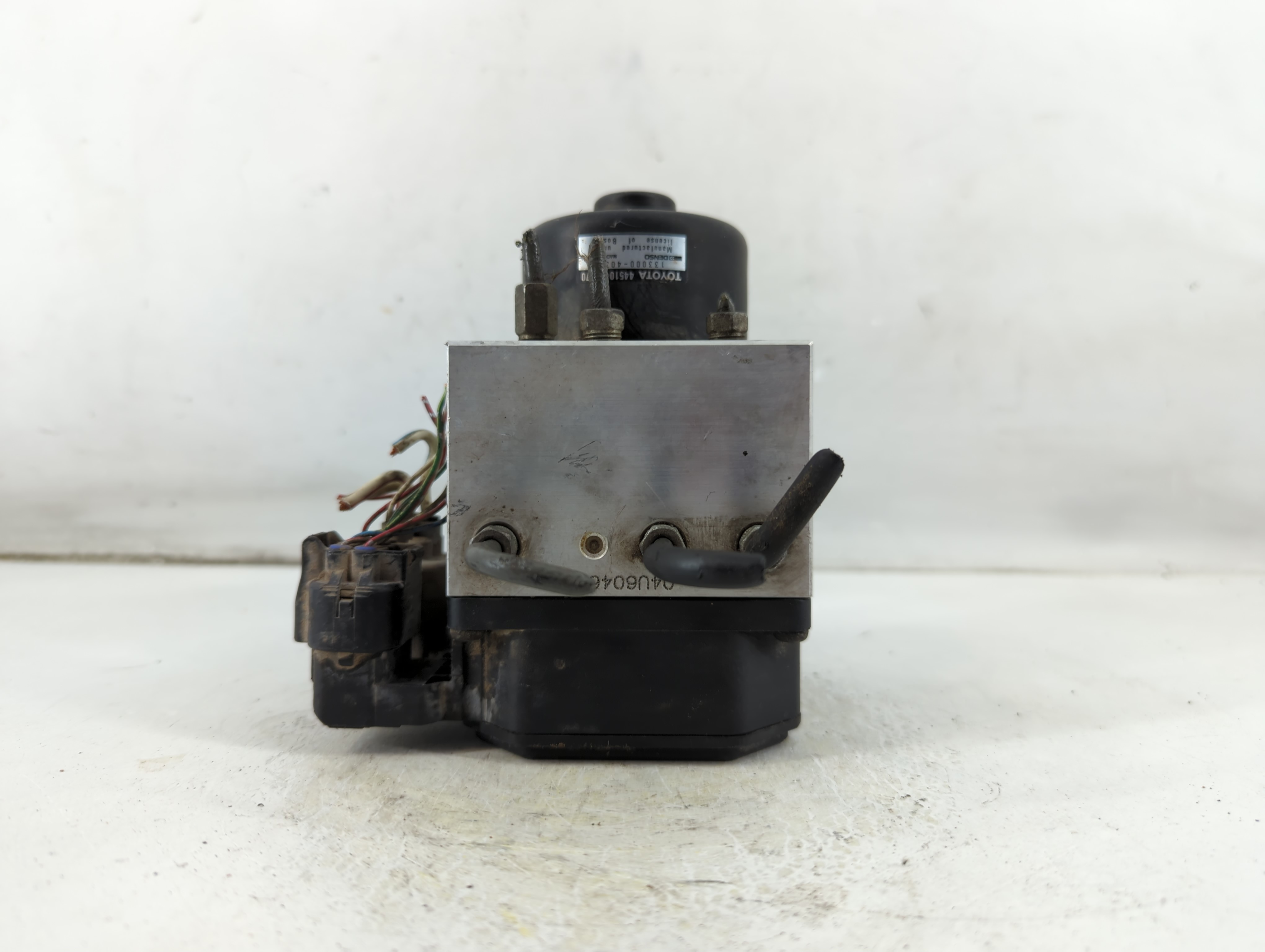1997-2001 Toyota Camry Abs Pump Control Module 1050672 - Oemusedautoparts1.com