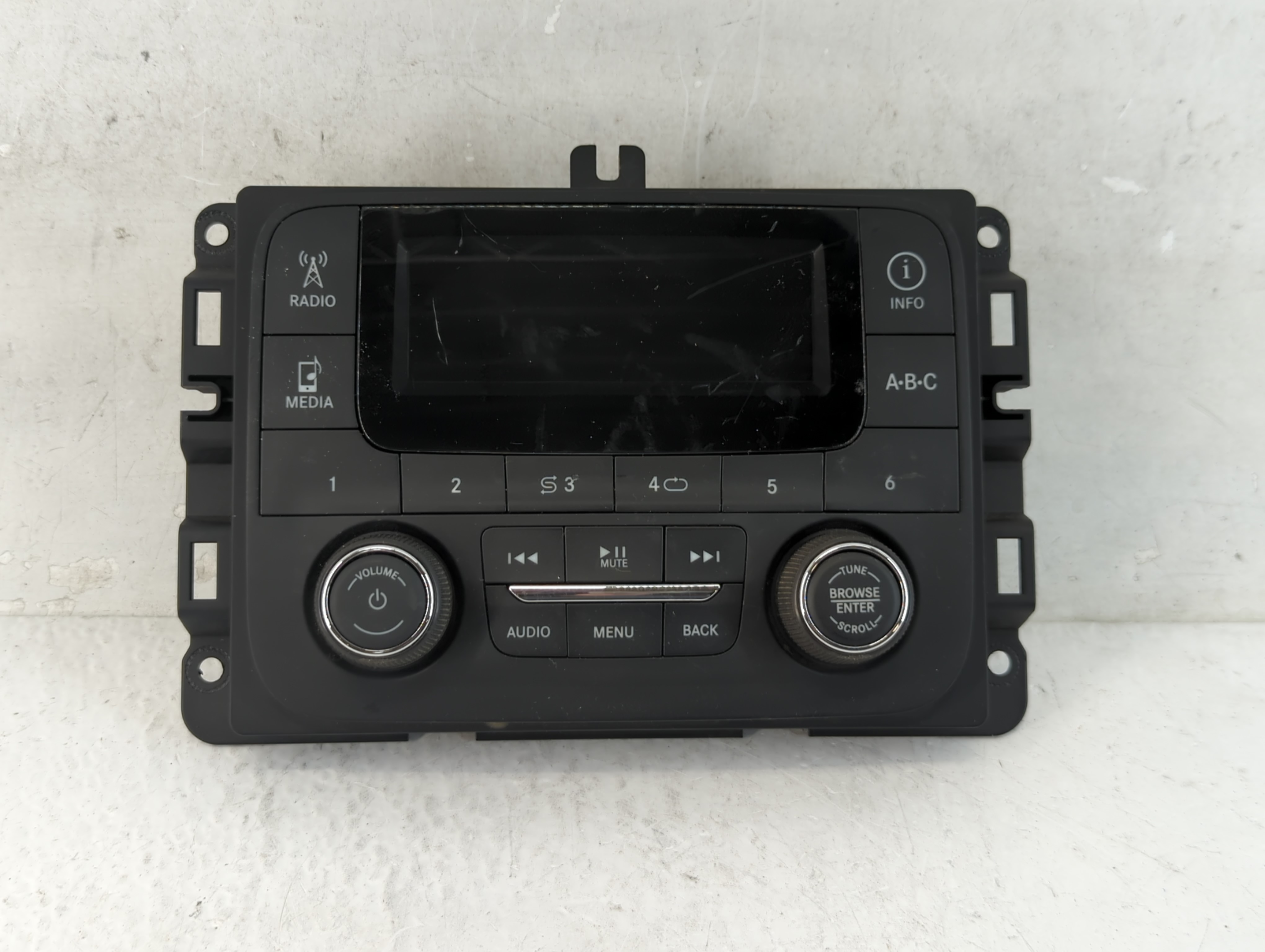 Picture of Dodge Ram 1500 Am Fm Cd Player Radio Receiver 1050692