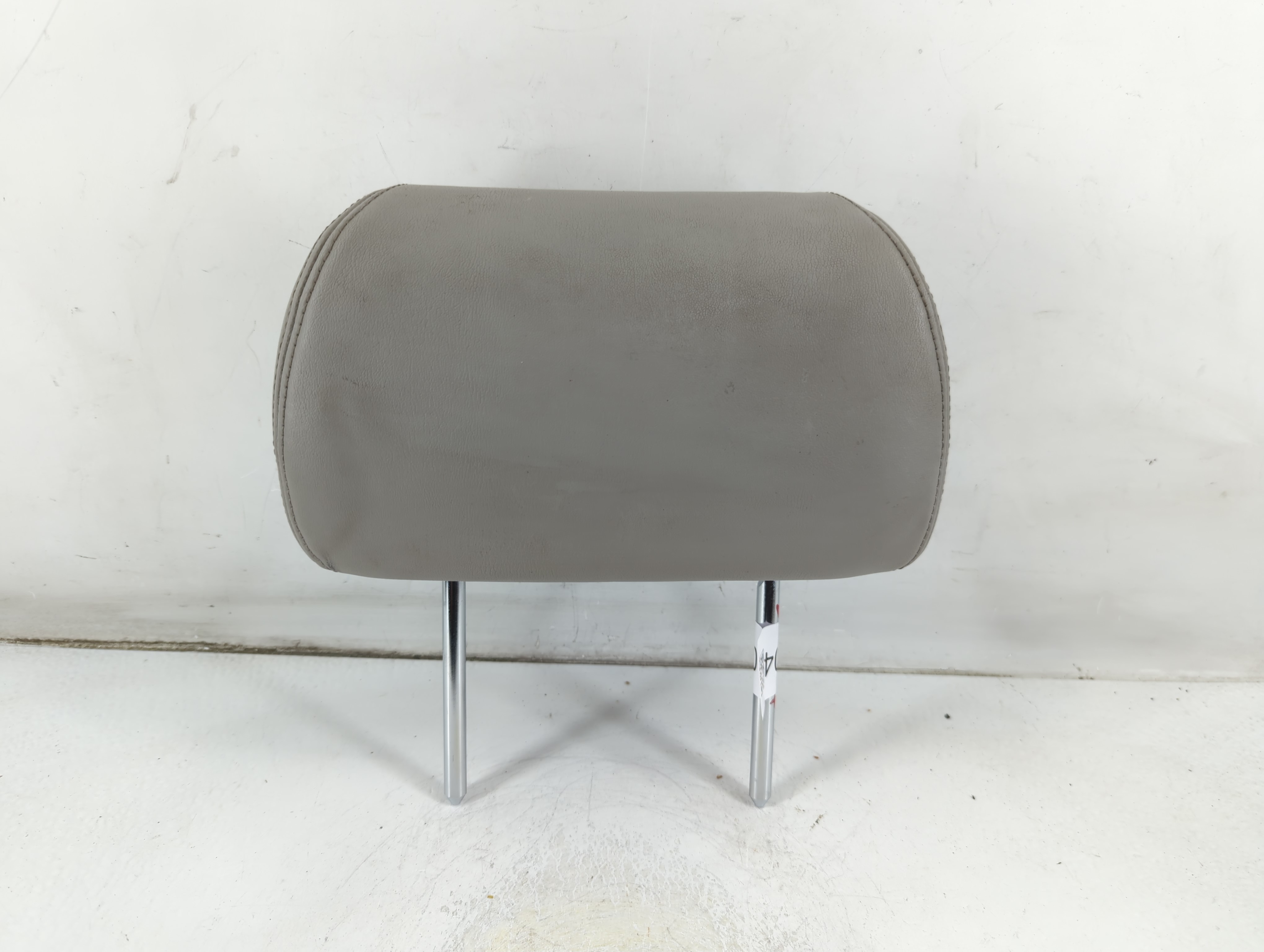2005 Chevrolet Malibu Headrest Head Rest Front Driver Passenger Seat 1050704 - Oemusedautoparts1.com
