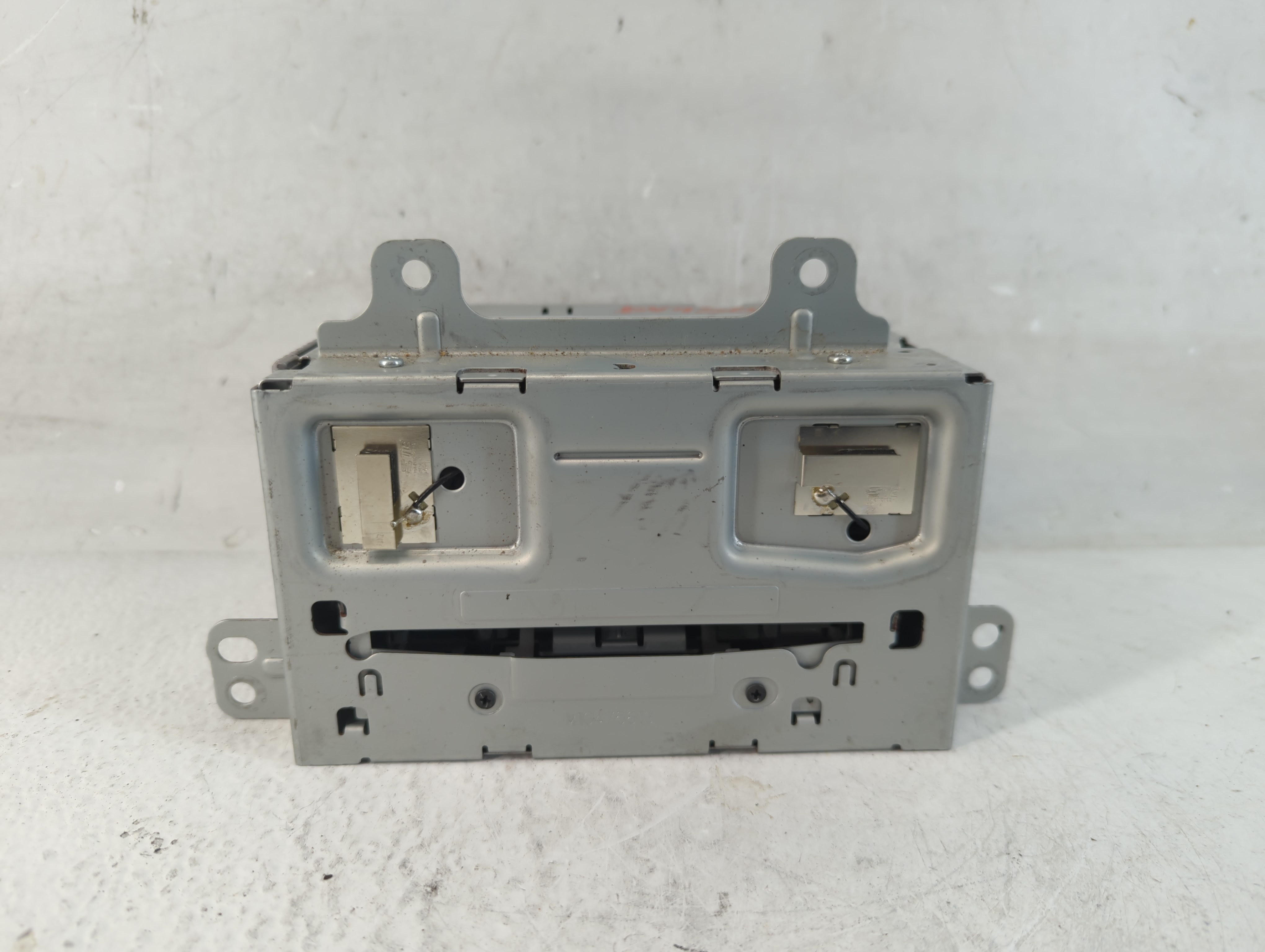2014-2014 Chevrolet Cruze Am Fm Cd Player Radio Receiver 1050715 - Oemusedautoparts1.com