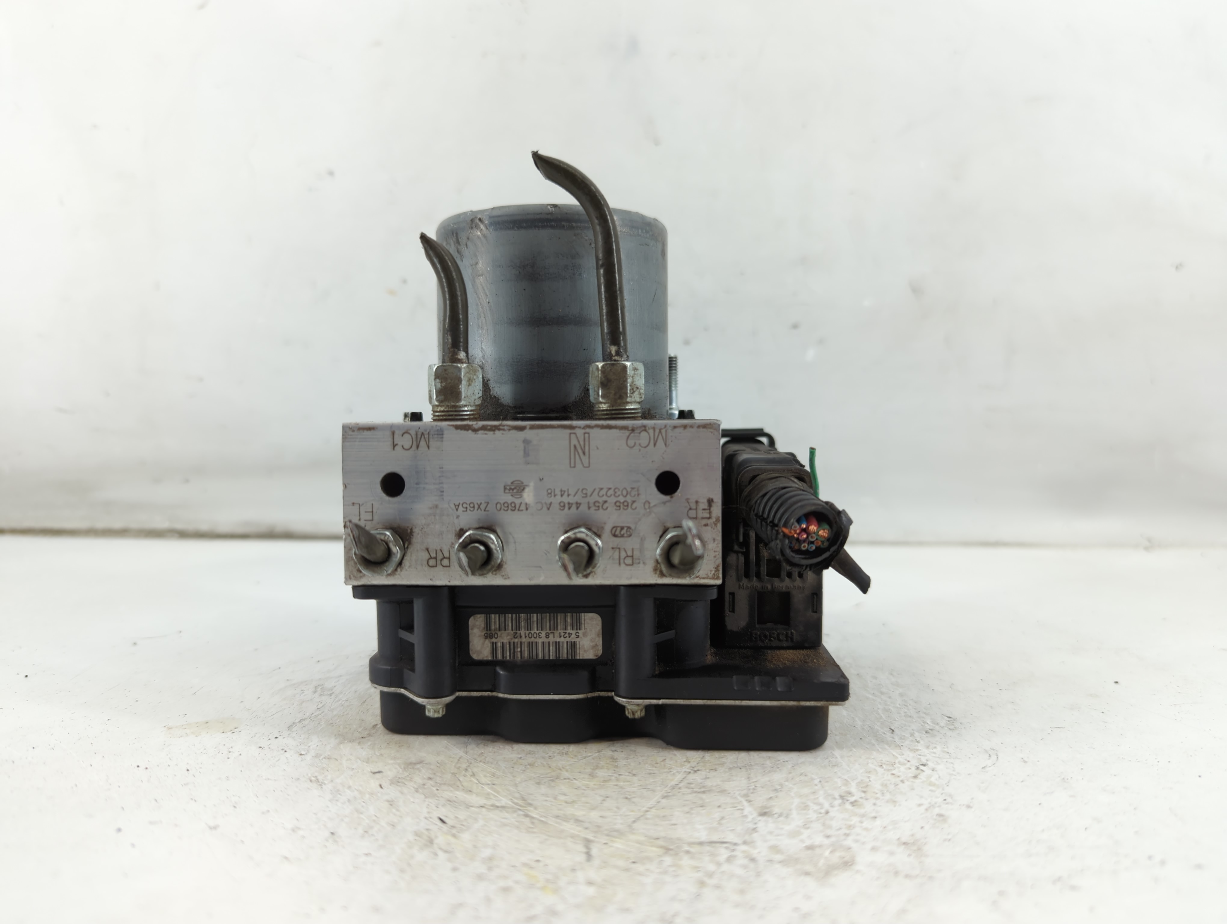 2011-2012 Nissan Altima Abs Pump Control Module 1050722 - Oemusedautoparts1.com