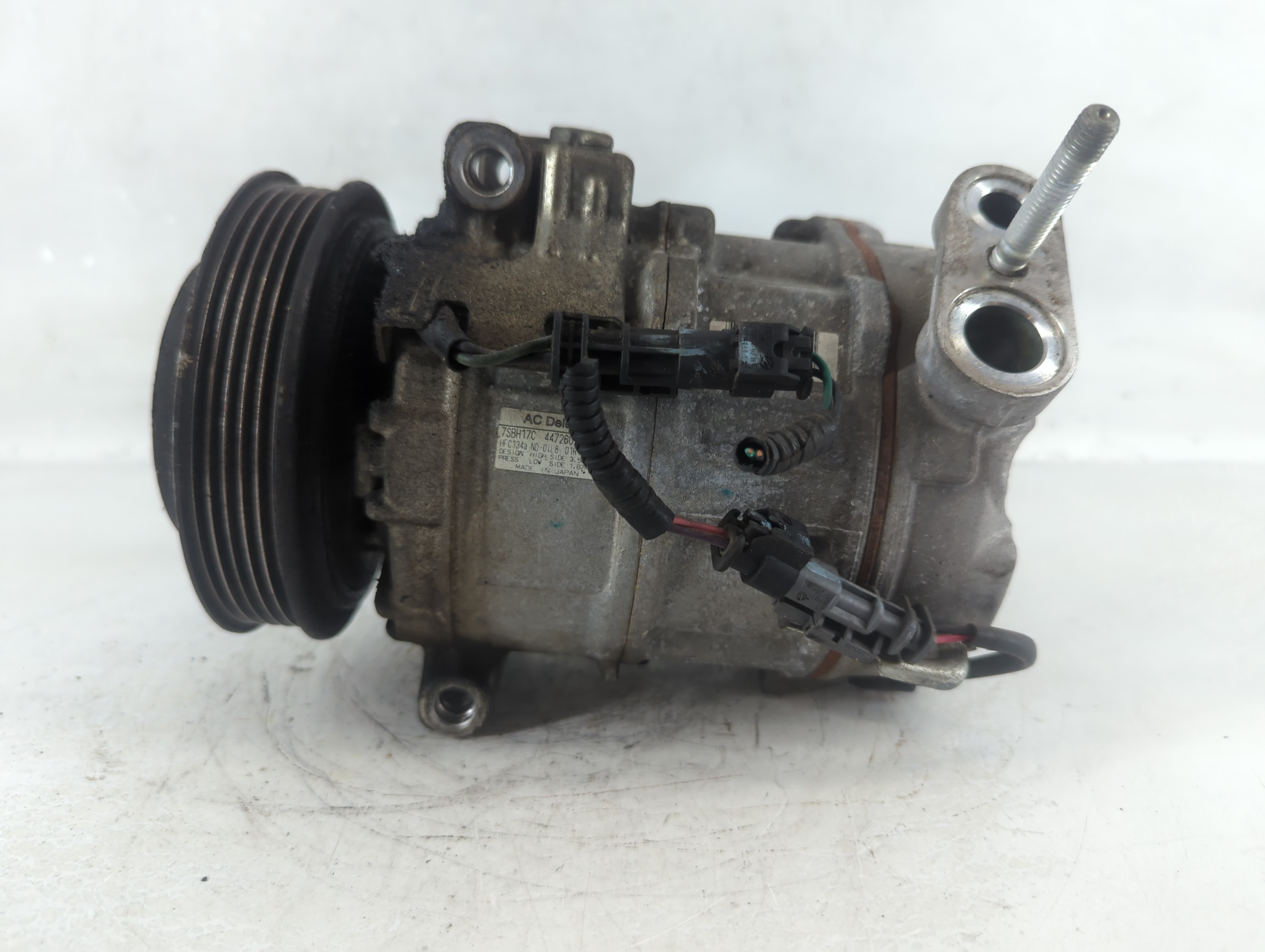 Picture of 2012-2015 Gmc Terrain Air Conditioning A/c Ac Compressor Oem 1050754