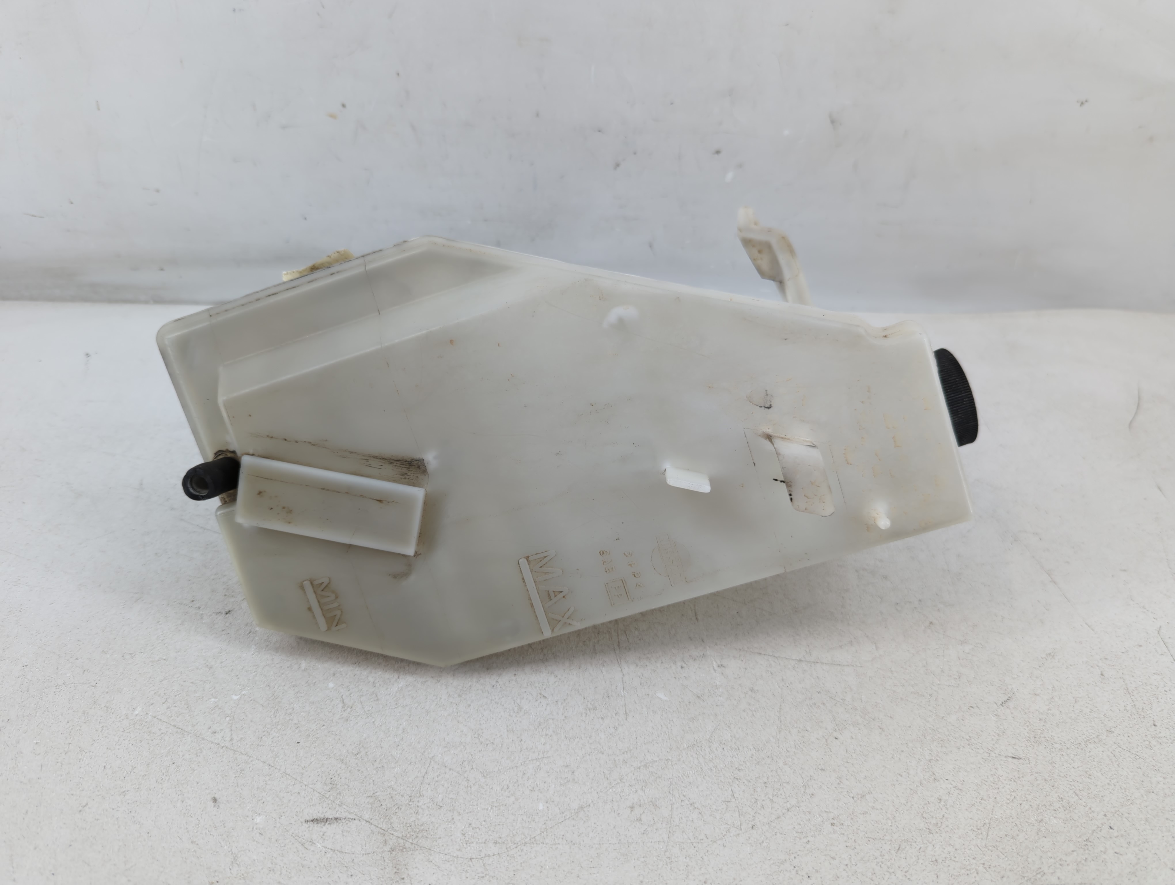 2006-2008 Infiniti Fx35 Windshield Washer Fluid Reservoir Bottle Oem 1050795 - Oemusedautoparts1.com
