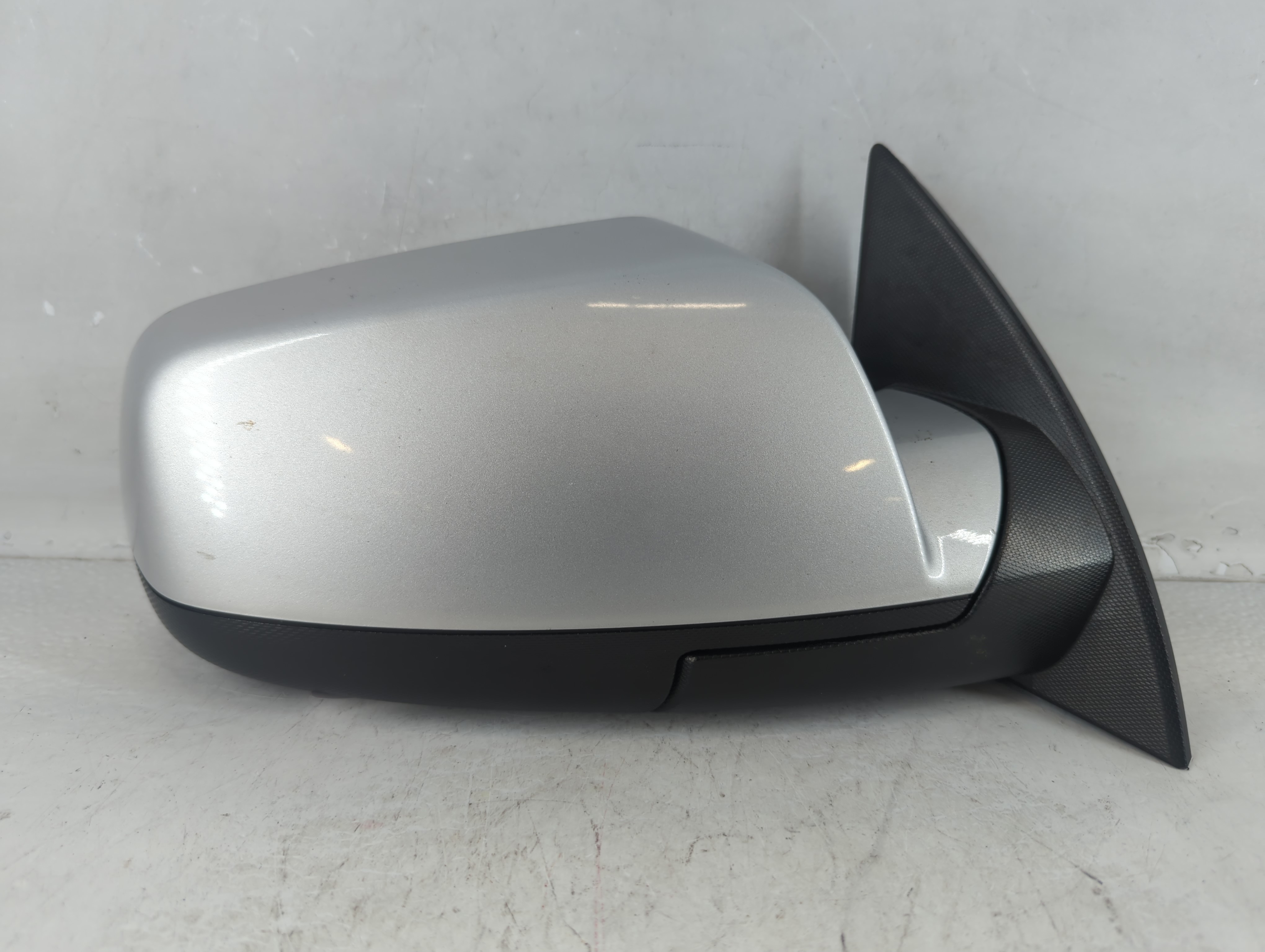 2011-2014 Chevrolet Equinox Passenger Right Side View Power Door Mirror 1050809 - Oemusedautoparts1.com