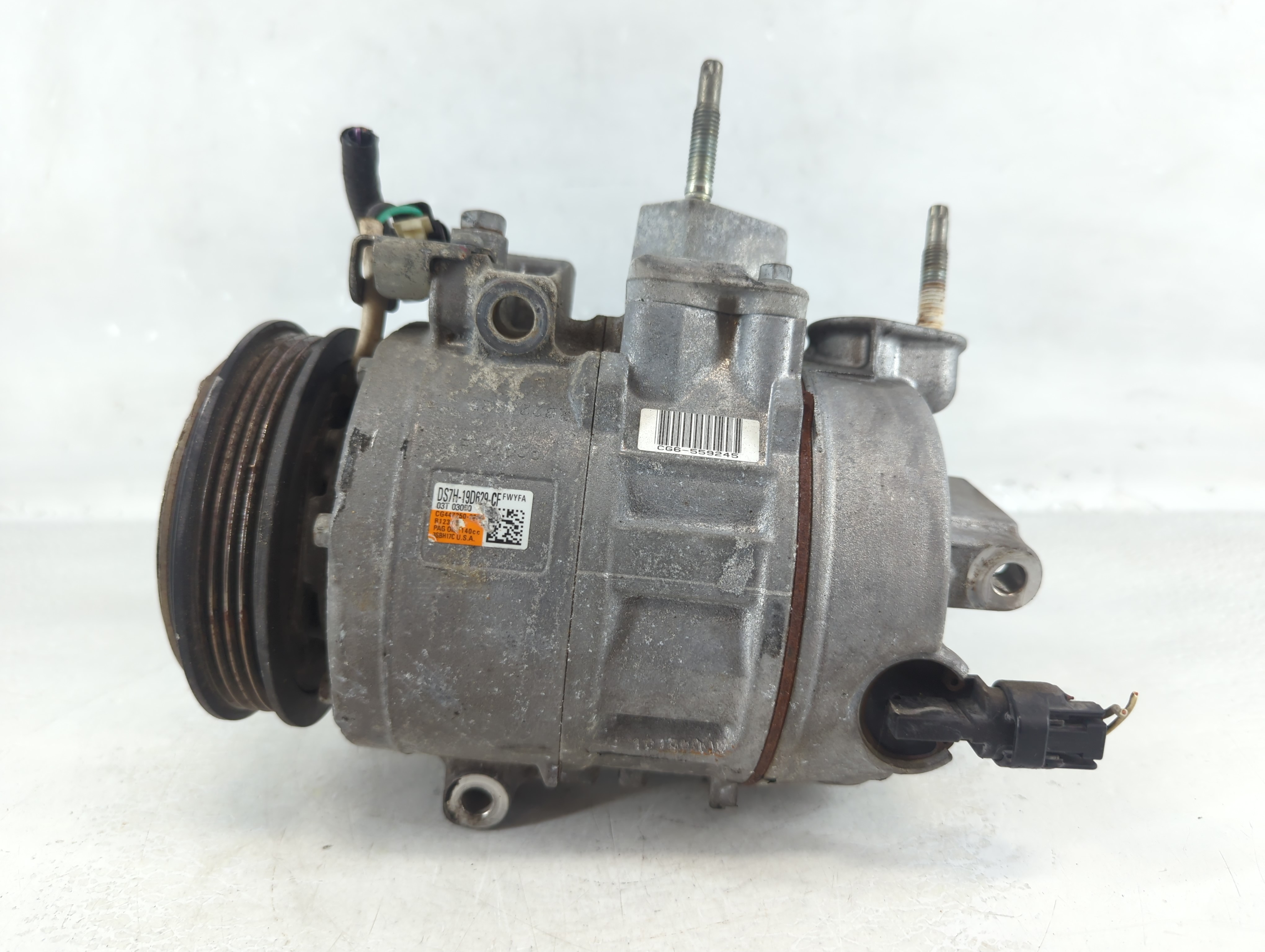 2017-2020 Lincoln Mkz Air Conditioning A/c Ac Compressor Oem 1050914 - Oemusedautoparts1.com