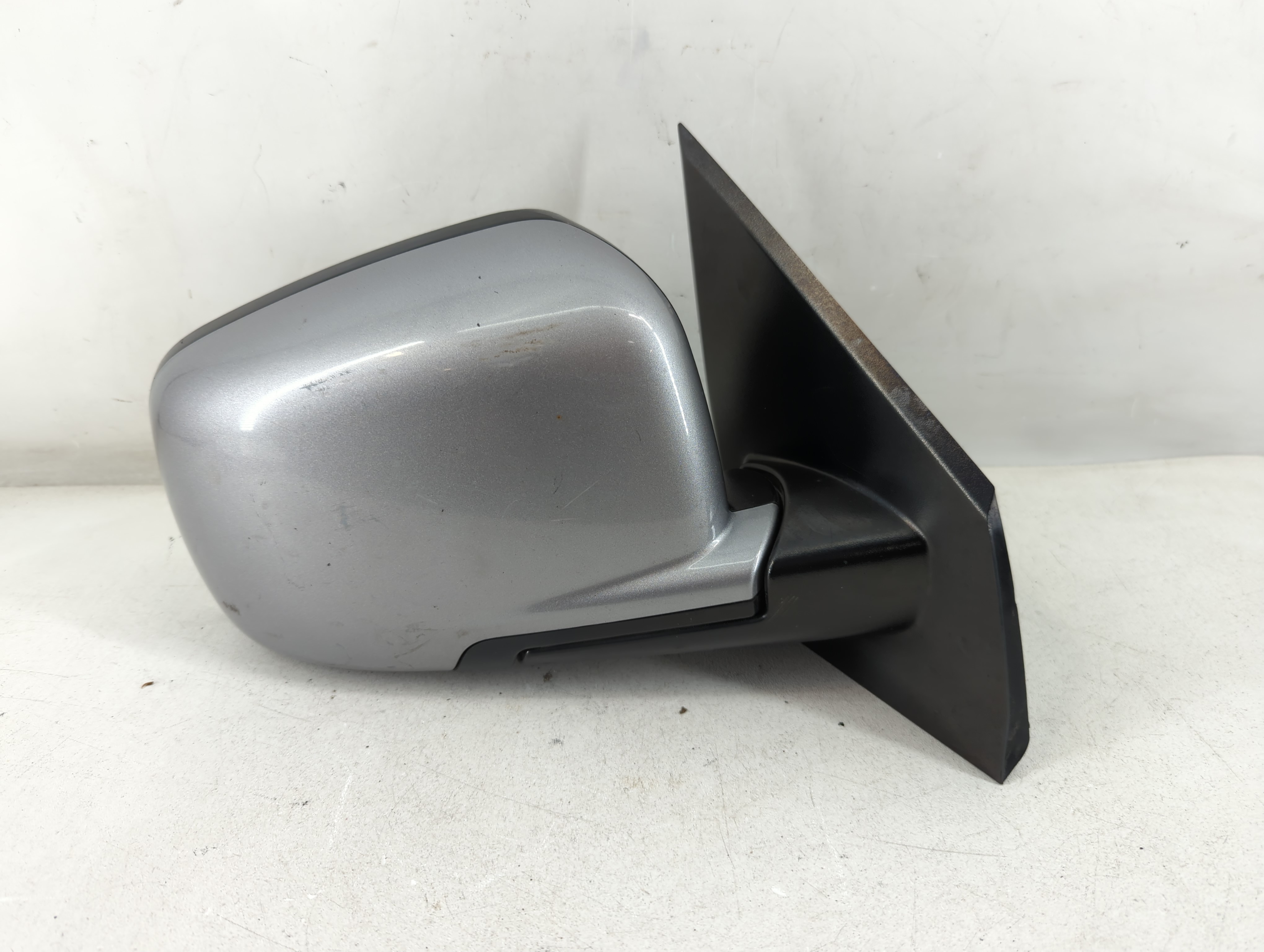 2017 Dodge Journey Passenger Right Side View Power Door Mirror Grey 1050930 - Oemusedautoparts1.com
