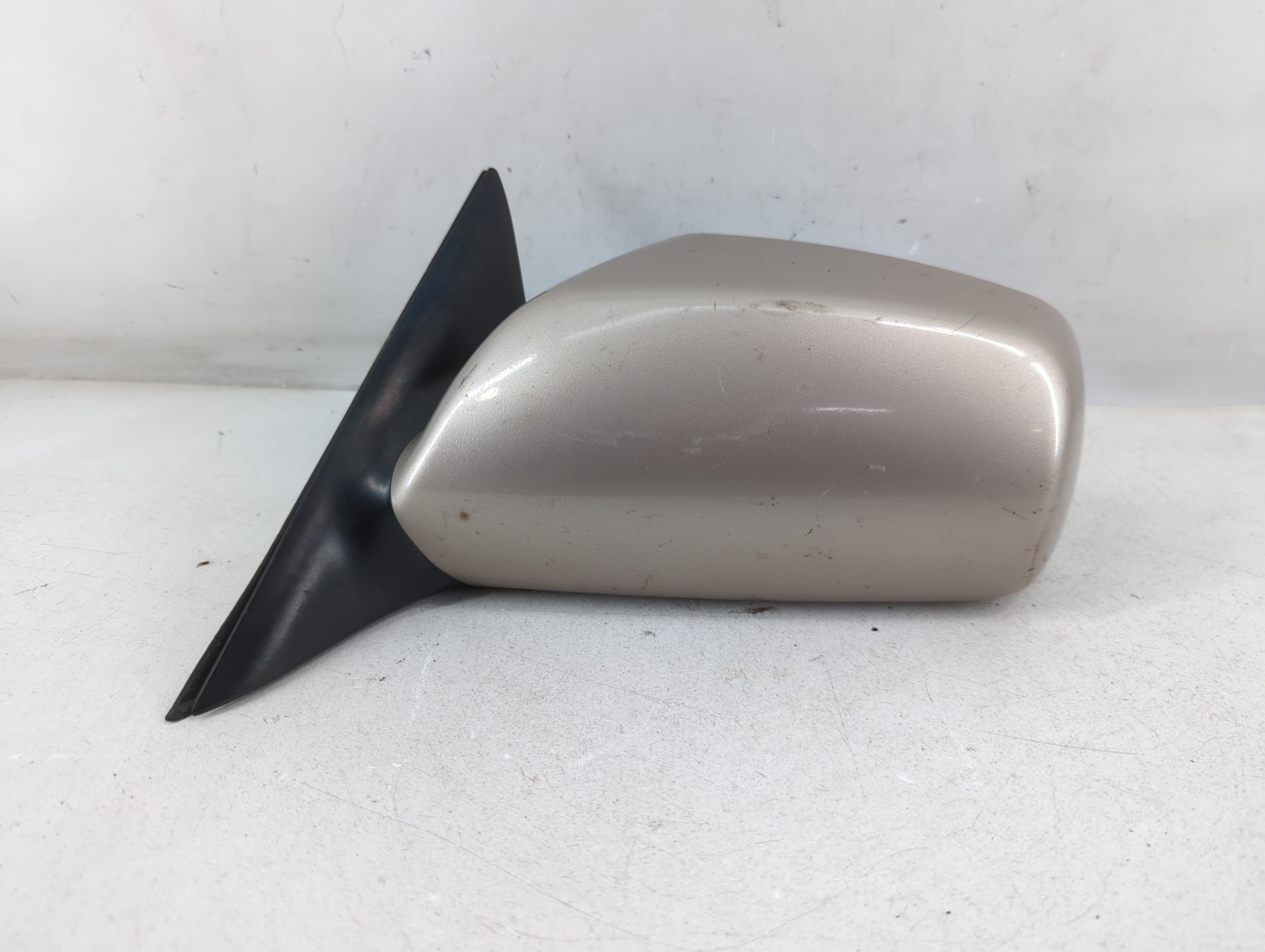 2007-2011 Toyota Camry Driver Left Side View Power Door Mirror Beige 1050931 - Oemusedautoparts1.com