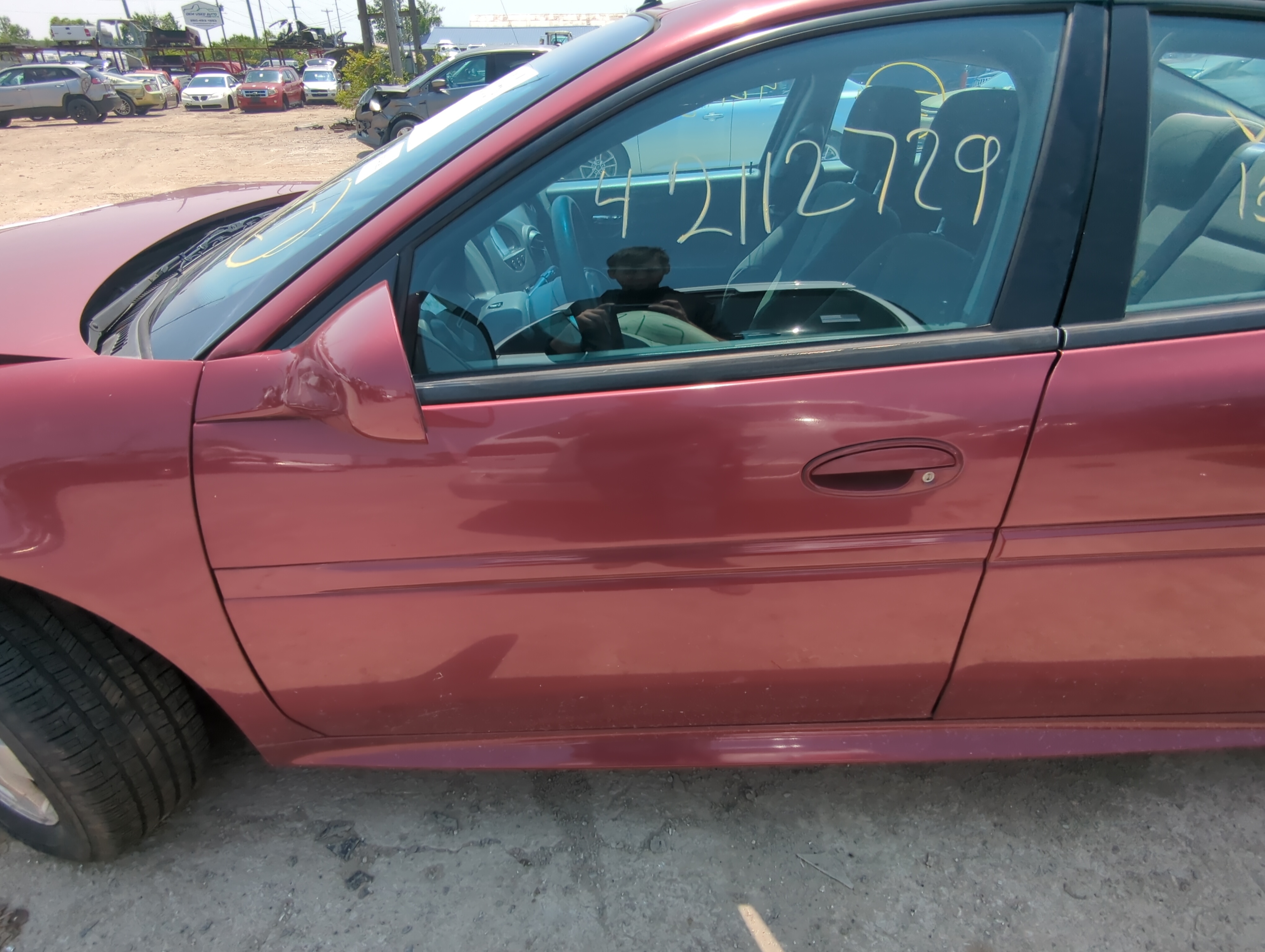 Picture of 2004-2008 Pontiac Grand Prix Driver Front Door Oem 1050950
