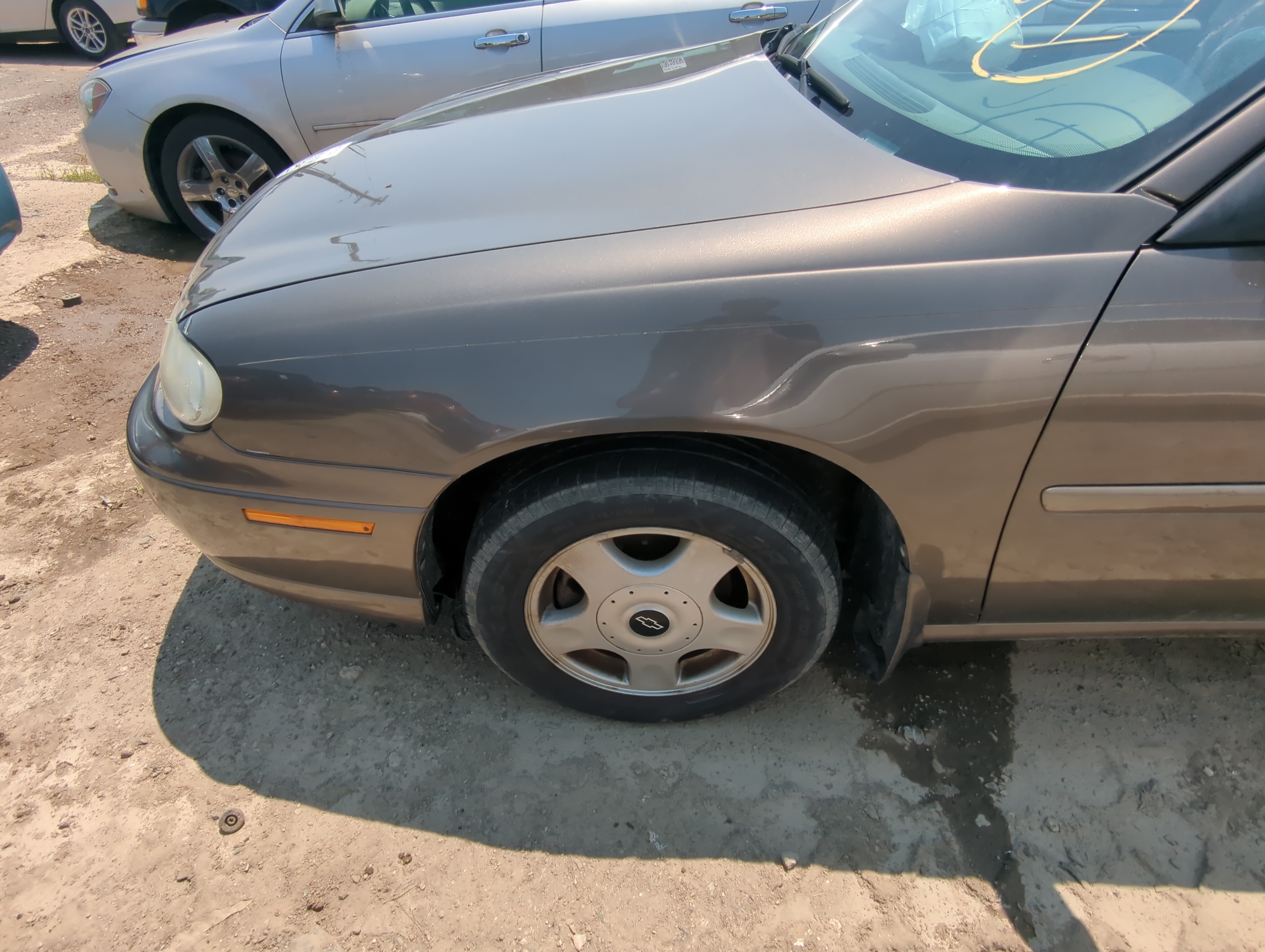 Picture of 1997-2005 Chevrolet Malibu Driver Fender 1051266