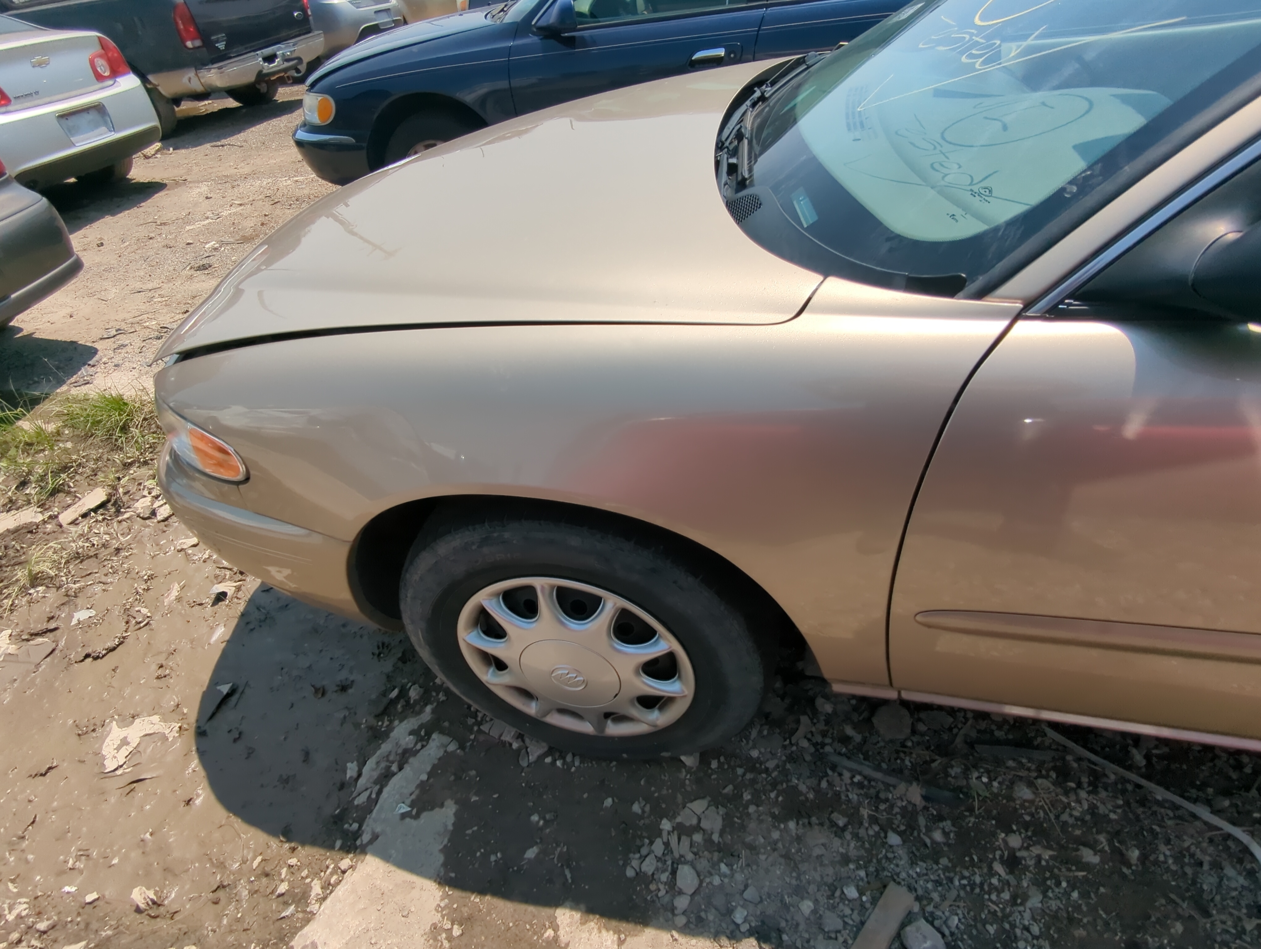 Picture of 2001-2005 Buick Century Driver Fender 1051429