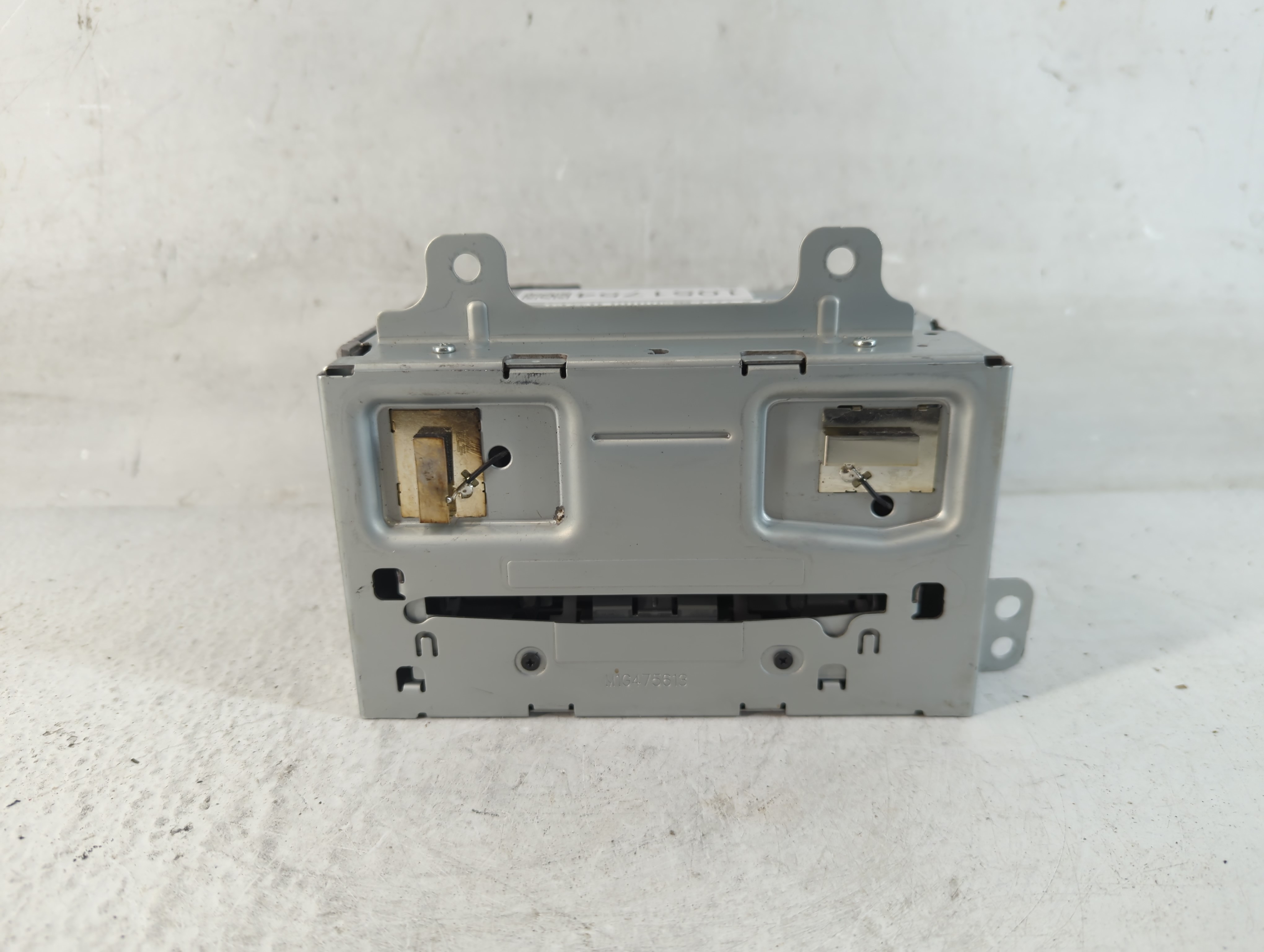 2014-2014 Chevrolet Cruze Am Fm Cd Player Radio Receiver 1051754 - Oemusedautoparts1.com
