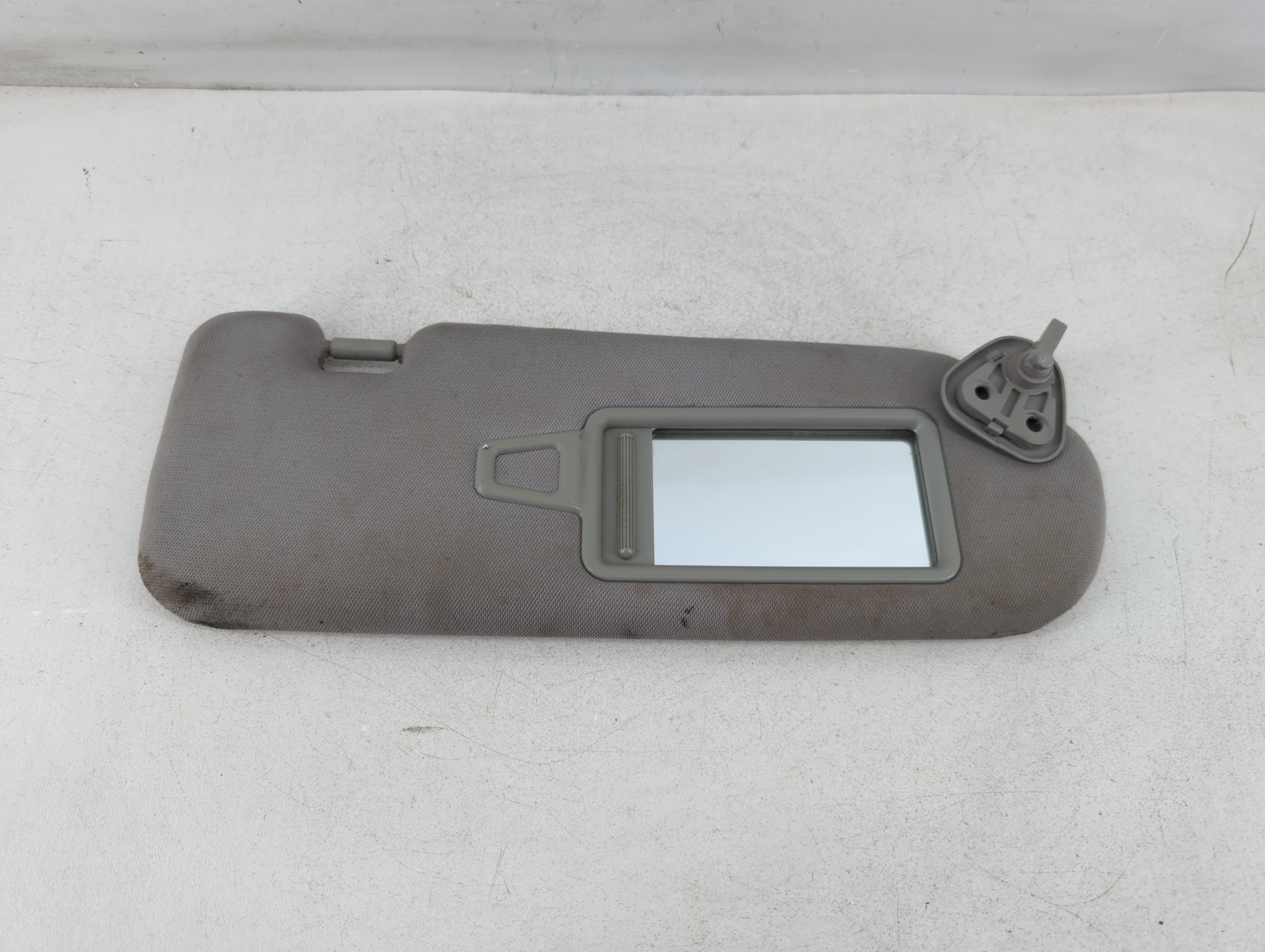 2012-2014 Hyundai Sonata Passenger Sun Visor Mirror Right Sunvisor Grey 1051796 - Oemusedautoparts1.com
