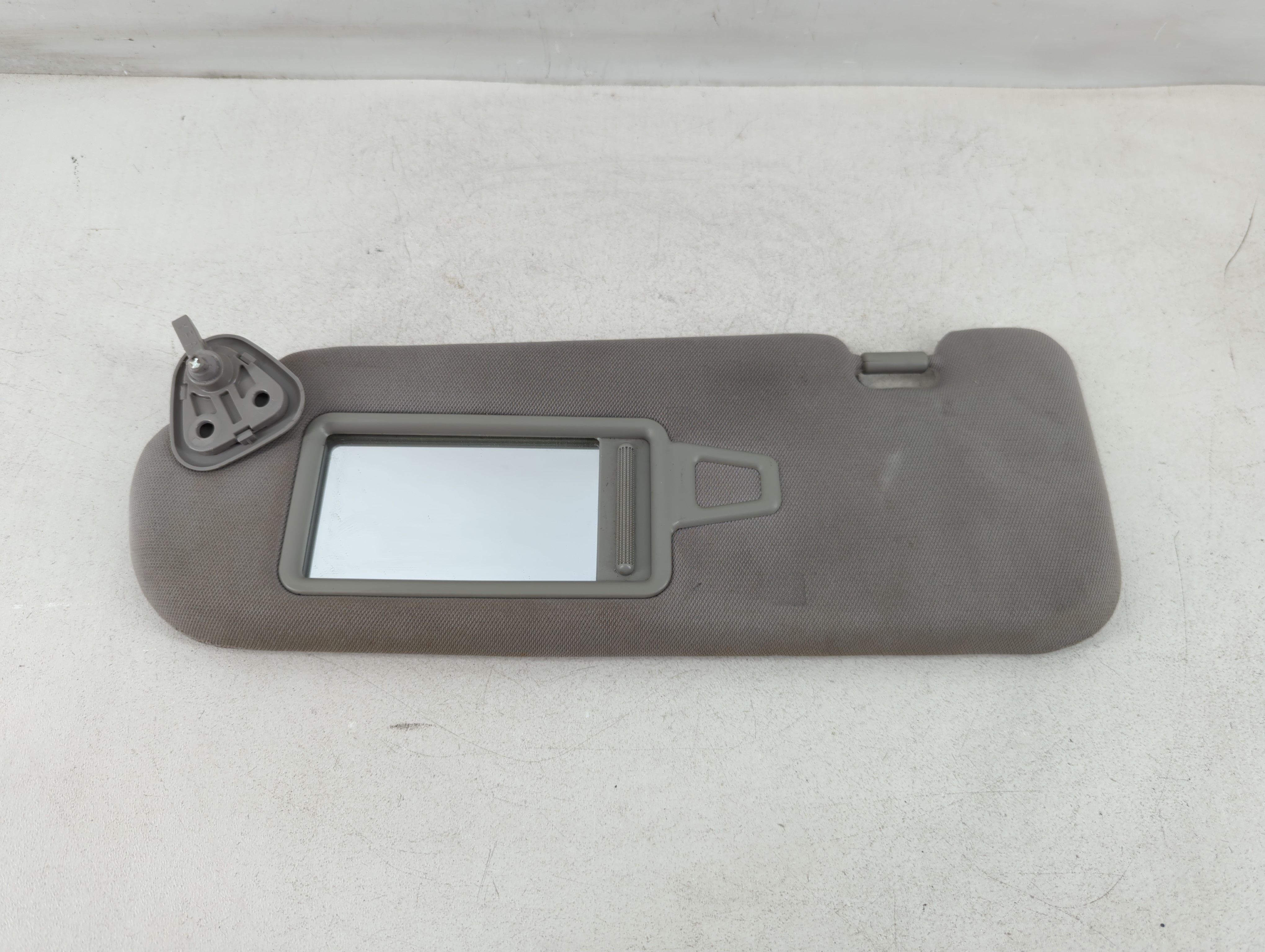 2012-2014 Hyundai Sonata Driver Sun Visor Mirror Left Sunvisor Grey 1051818 - Oemusedautoparts1.com