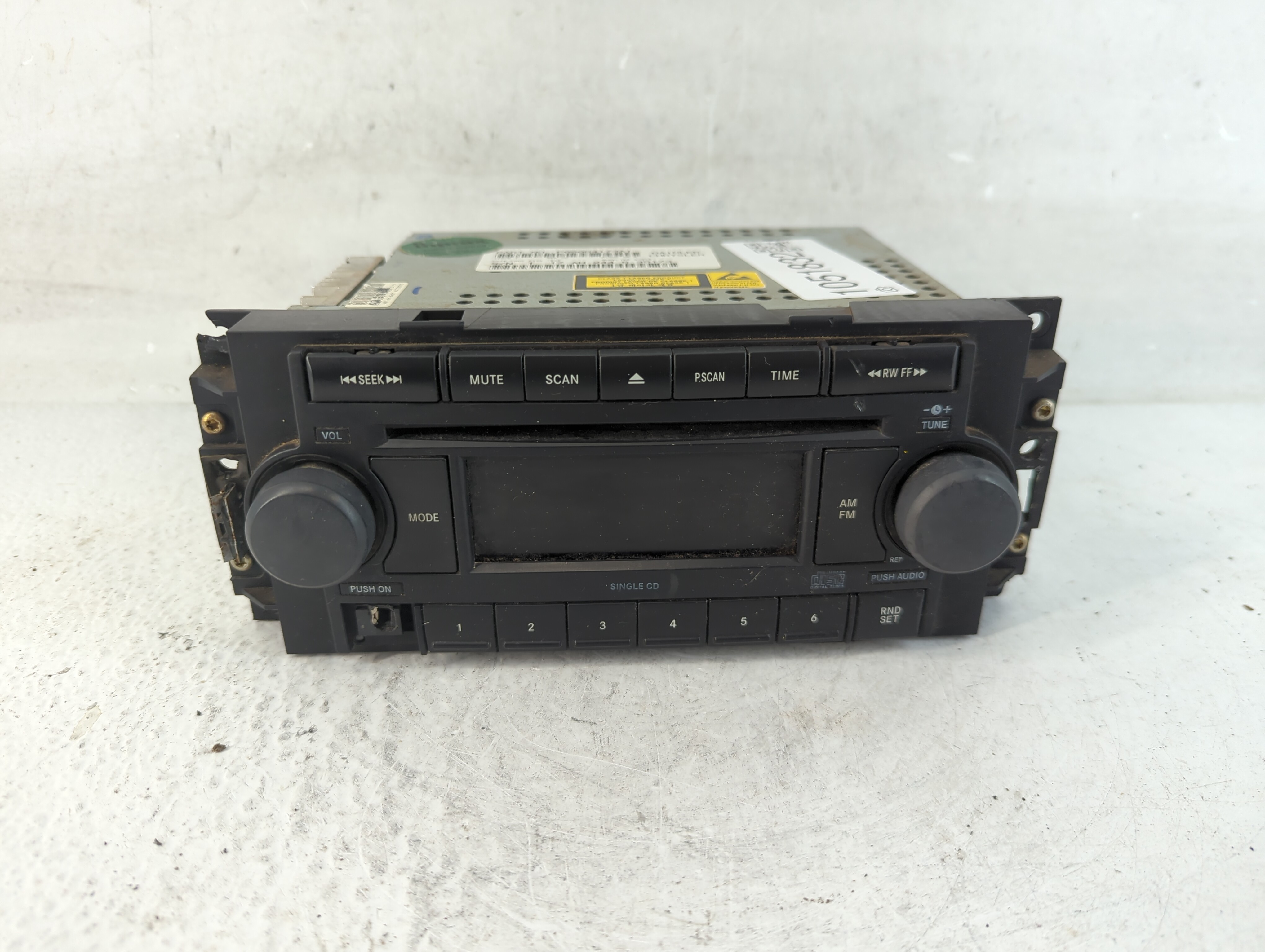 2006-2008 Dodge Ram 1500 Am Fm Cd Player Radio Receiver 1051832 - Oemusedautoparts1.com