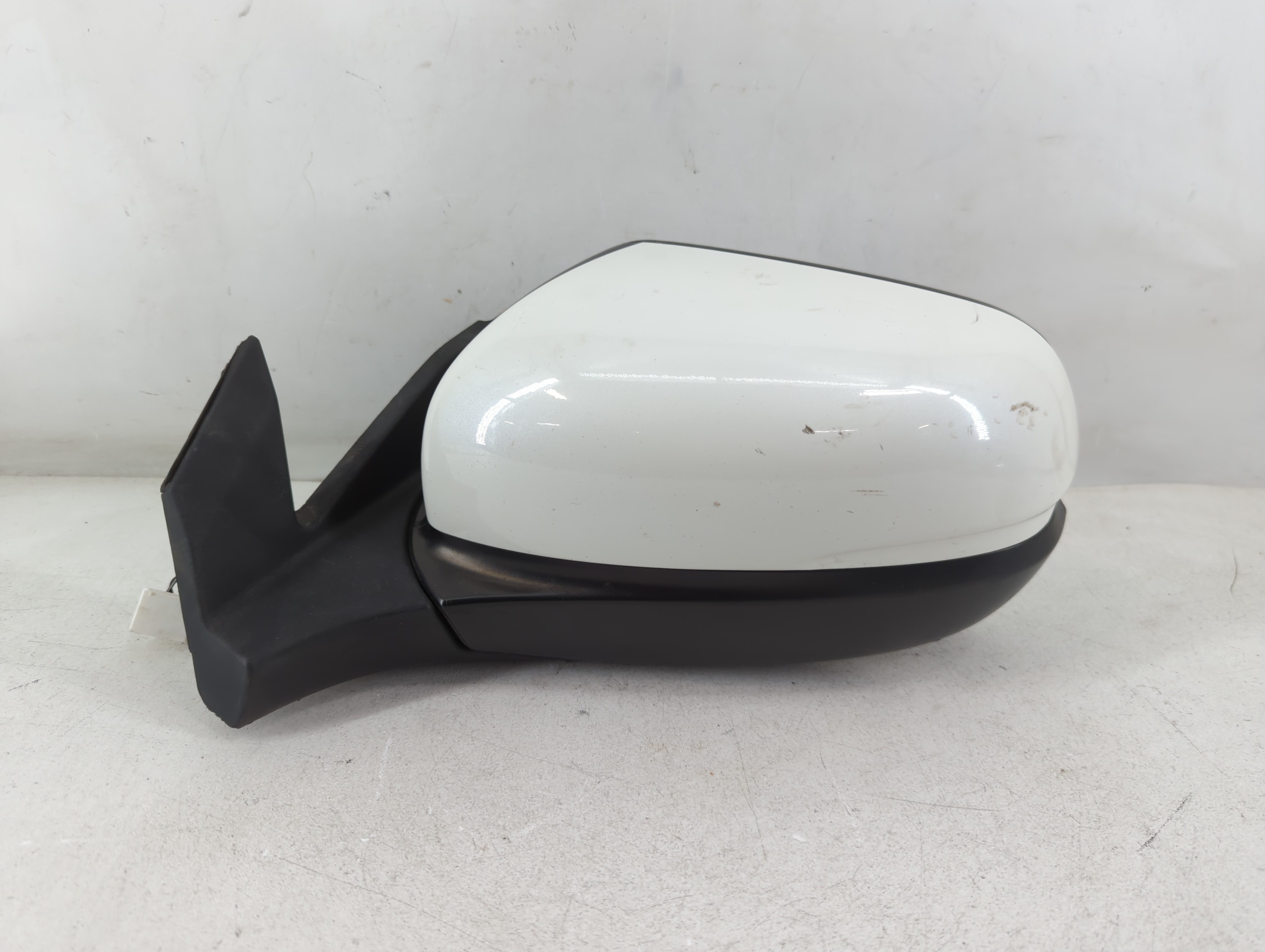 2017-2018 Honda Pilot Driver Left Side View Power Door Mirror White 1051853 - Oemusedautoparts1.com