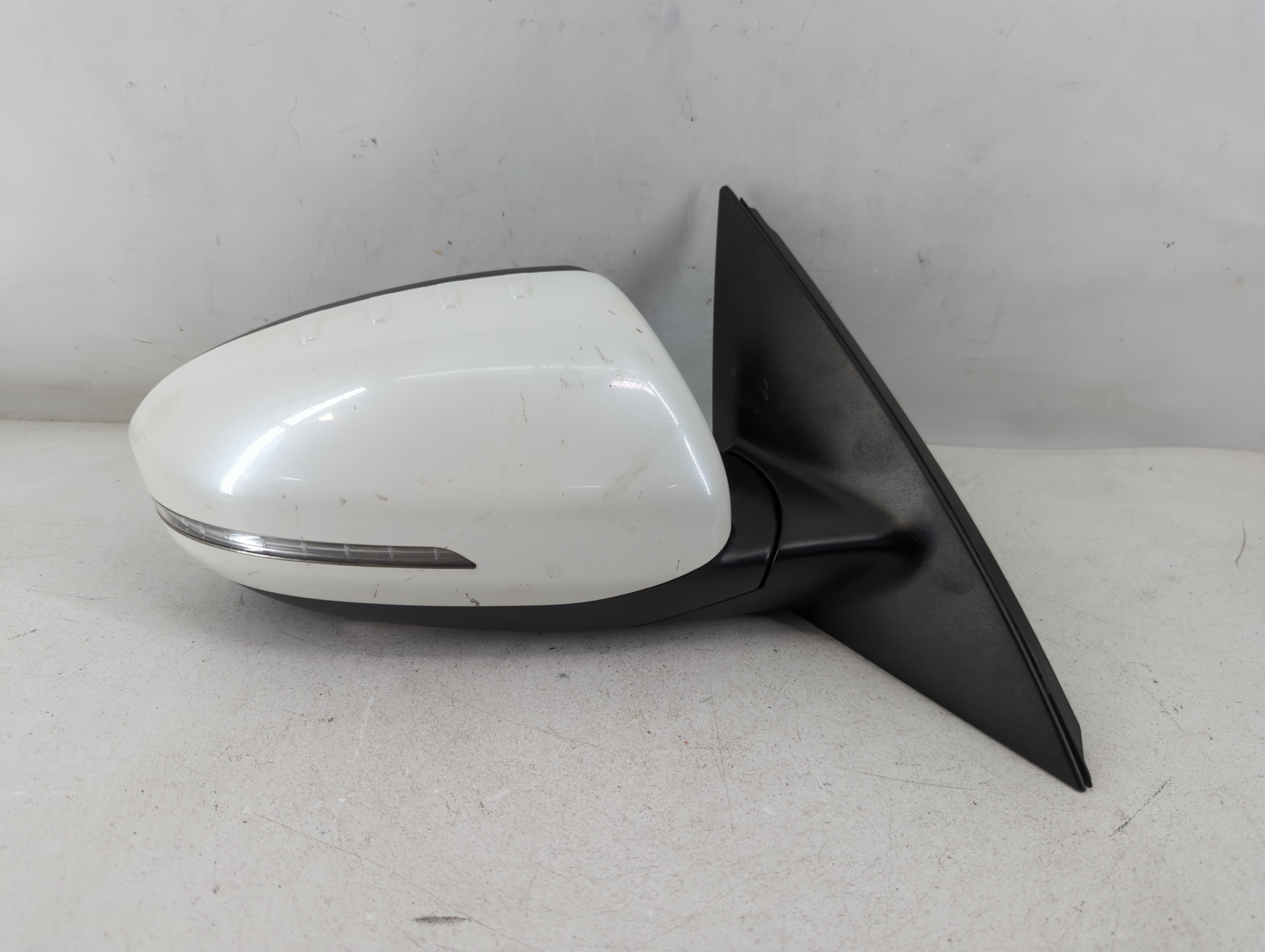 2011-2013 Kia Optima Passenger Right Side View Power Door Mirror White 1051860 - Oemusedautoparts1.com