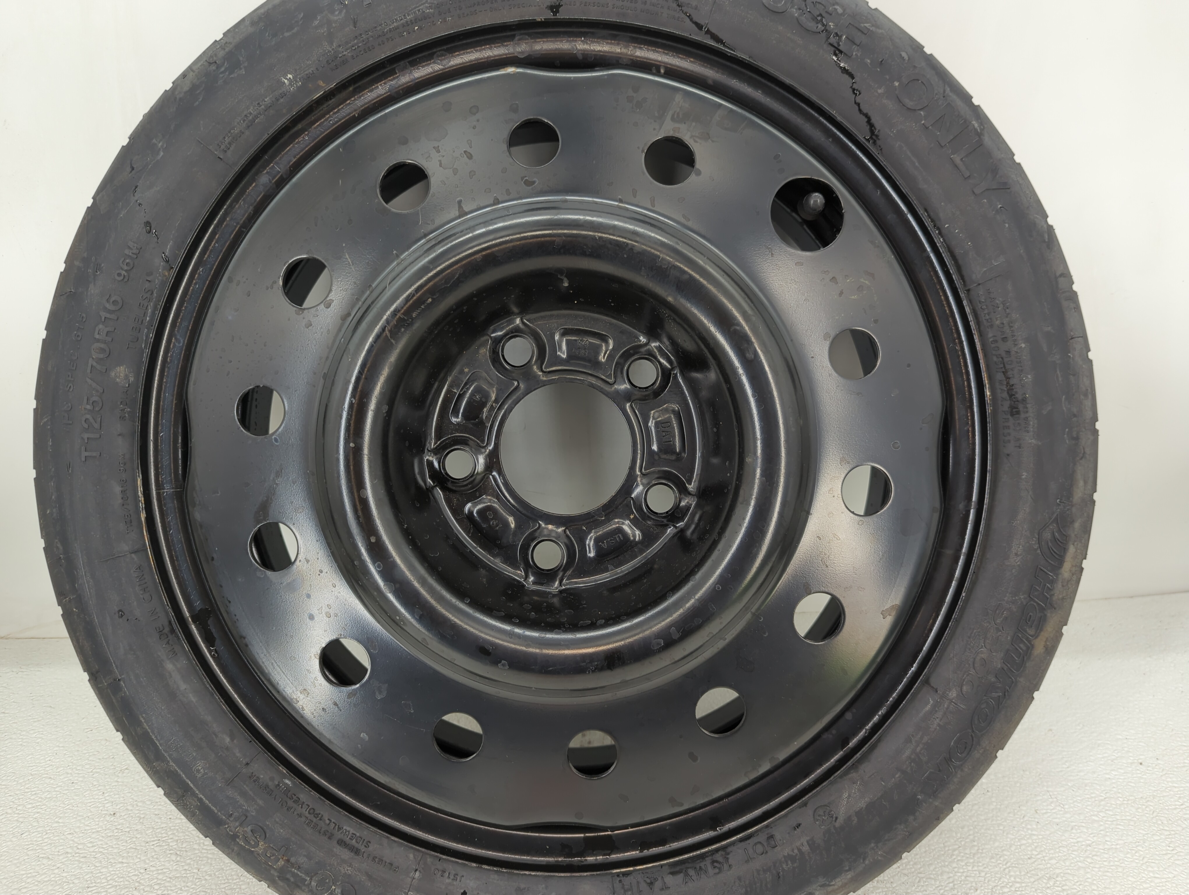 2006-2011 Buick Lucerne Spare Donut Tire Wheel Rim Oem 1051900 - Oemusedautoparts1.com