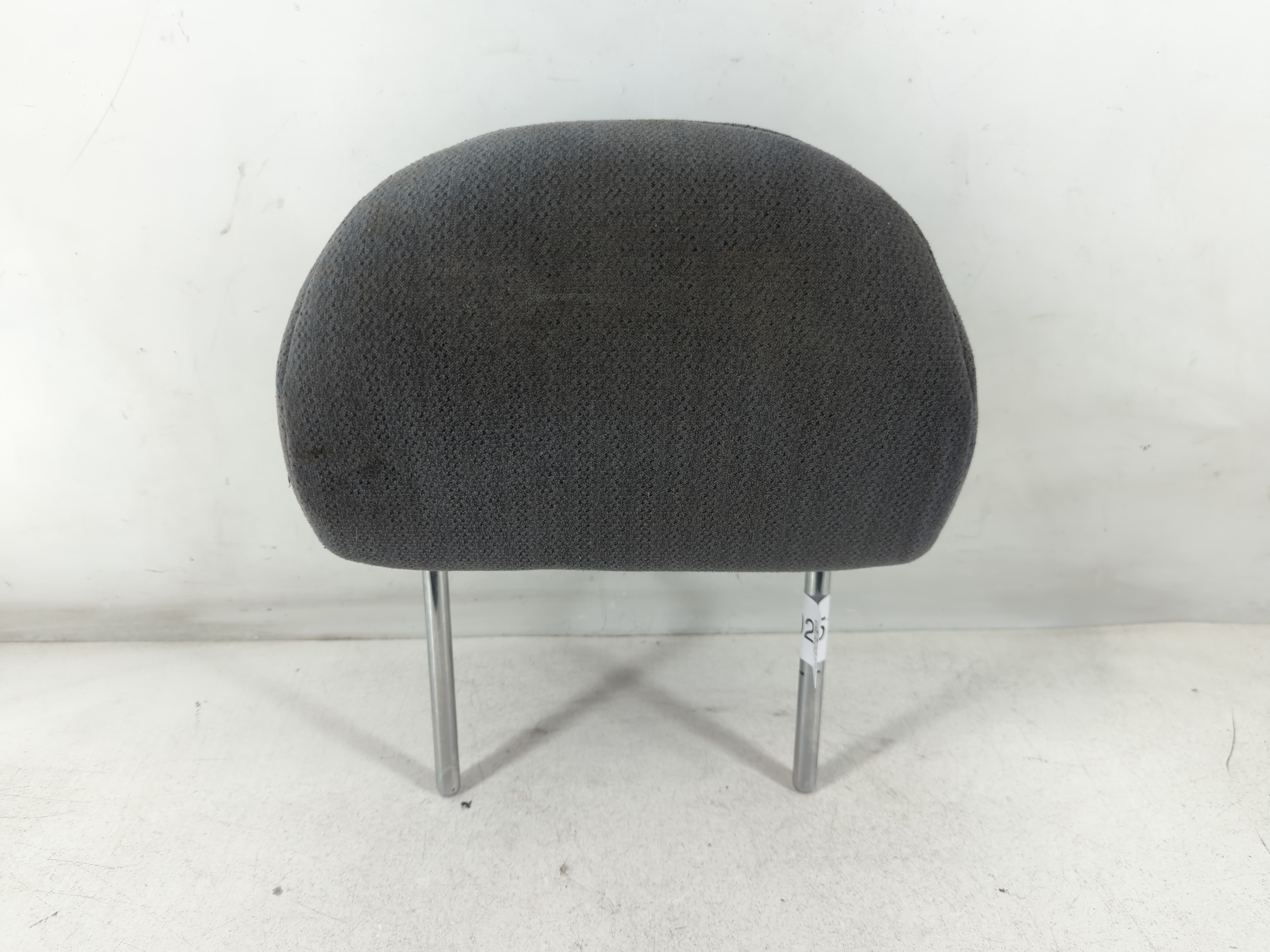 1997 Nissan Altima Headrest Head Rest Front Driver Passenger Seat Black 1051902 - Oemusedautoparts1.com