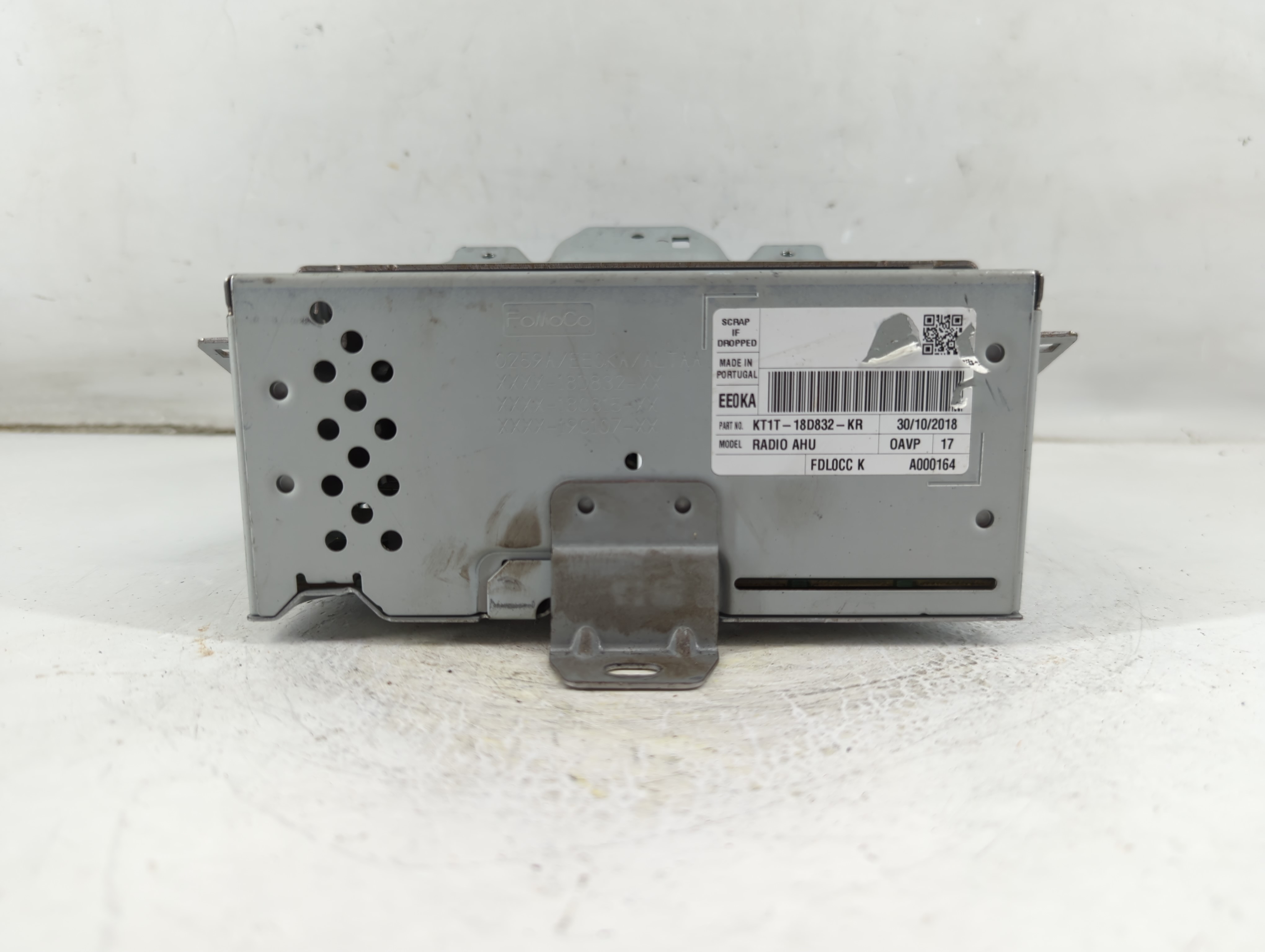 Ford Transit Am Fm Cd Player Radio Receiver 1051930 - Oemusedautoparts1.com