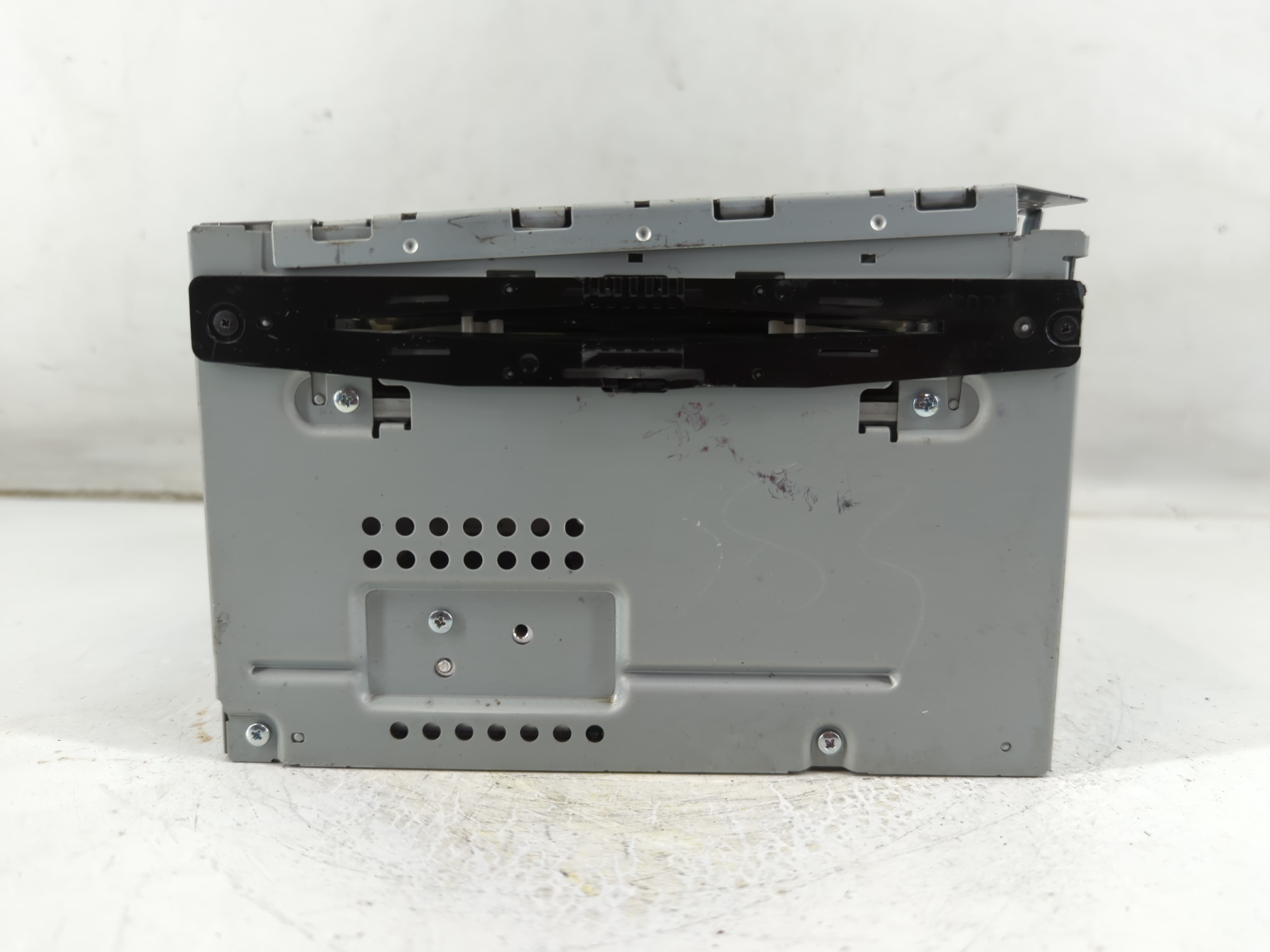 2011-2012 Ford Fusion Am Fm Cd Player Radio Receiver 1051956 - Oemusedautoparts1.com