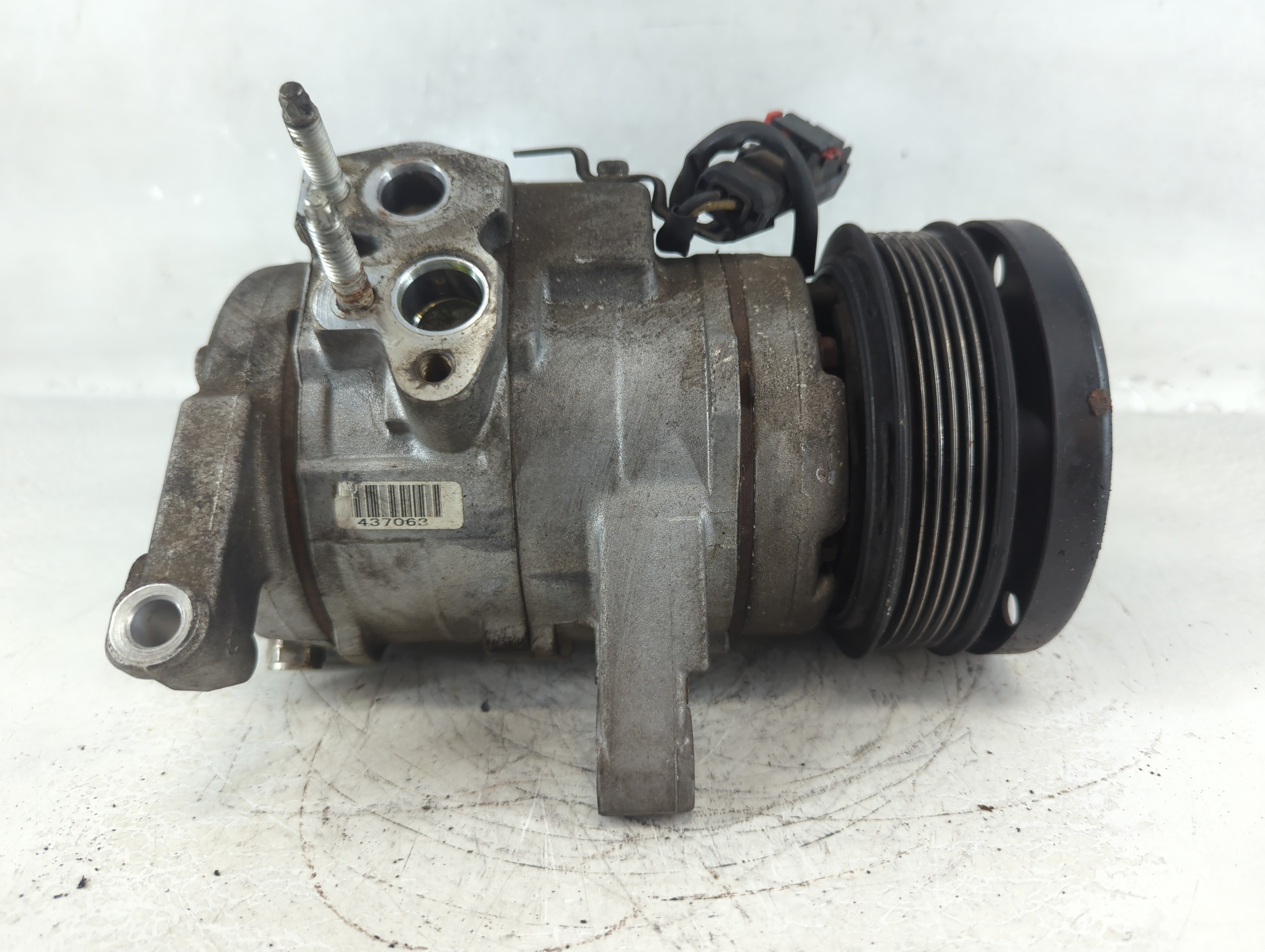 2005-2007 Jeep Grand Cherokee Air Conditioning A/c Ac Compressor Oem 1052052 - Oemusedautoparts1.com