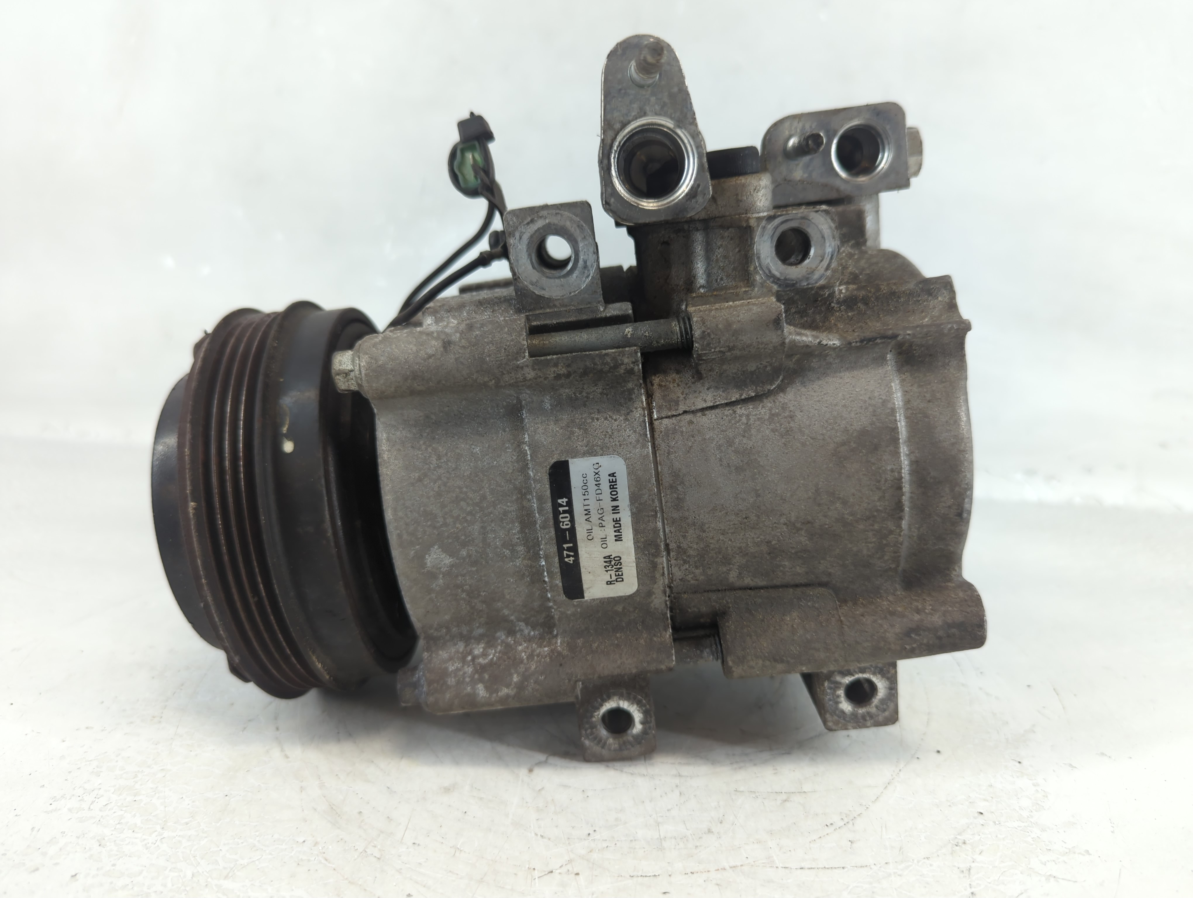 Picture of 2003-2006 Kia Sorento Air Conditioning A/c Ac Compressor Oem 1052075