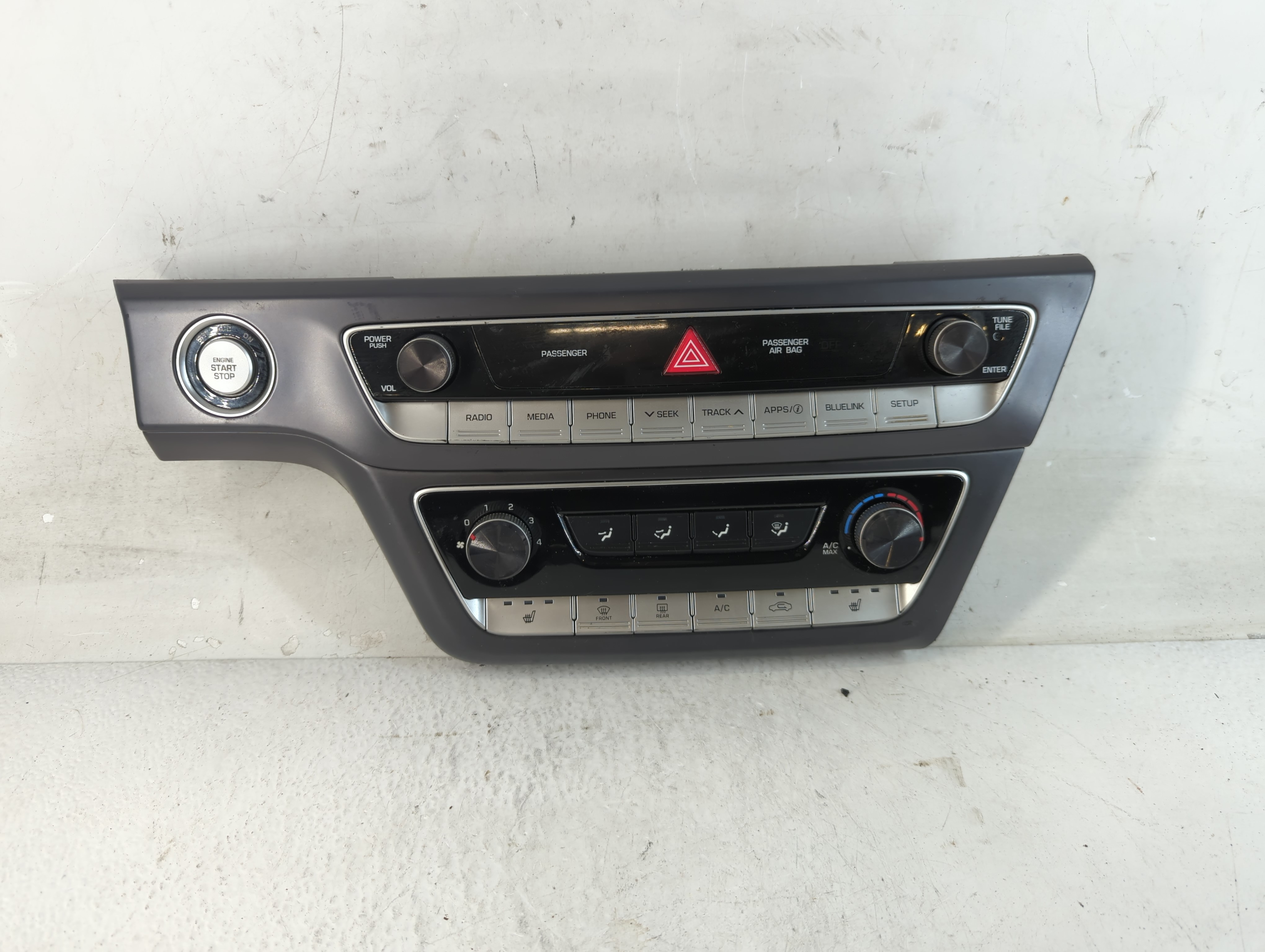 2018-2019 Hyundai Sonata Ac Heater Climate Control 97250-c2ab0zl5 1052096 - Oemusedautoparts1.com